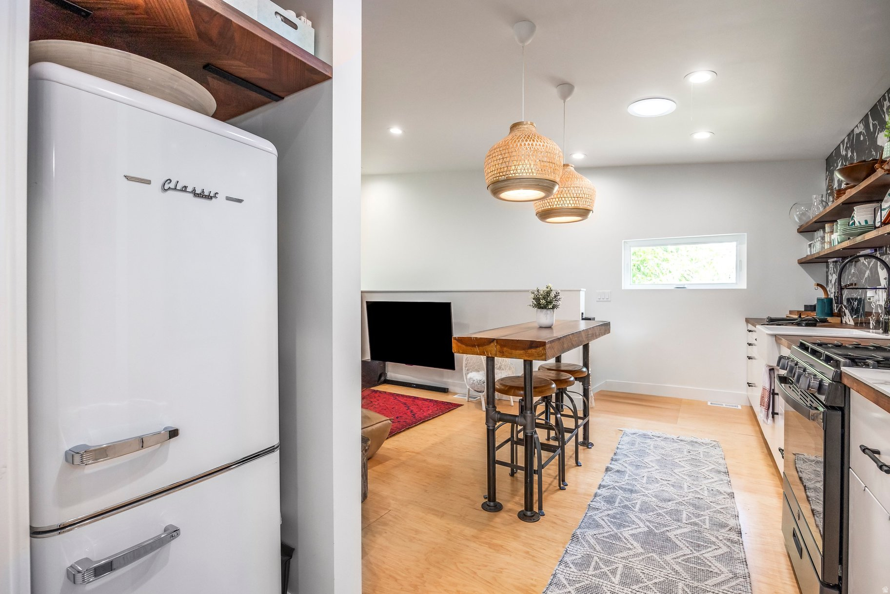 CENTRAL NINTH - Residential