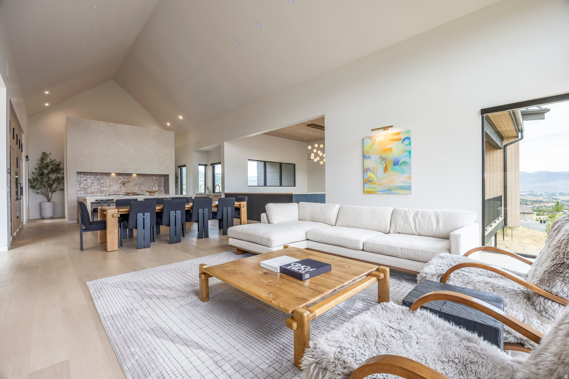 RED LEDGES - Residential