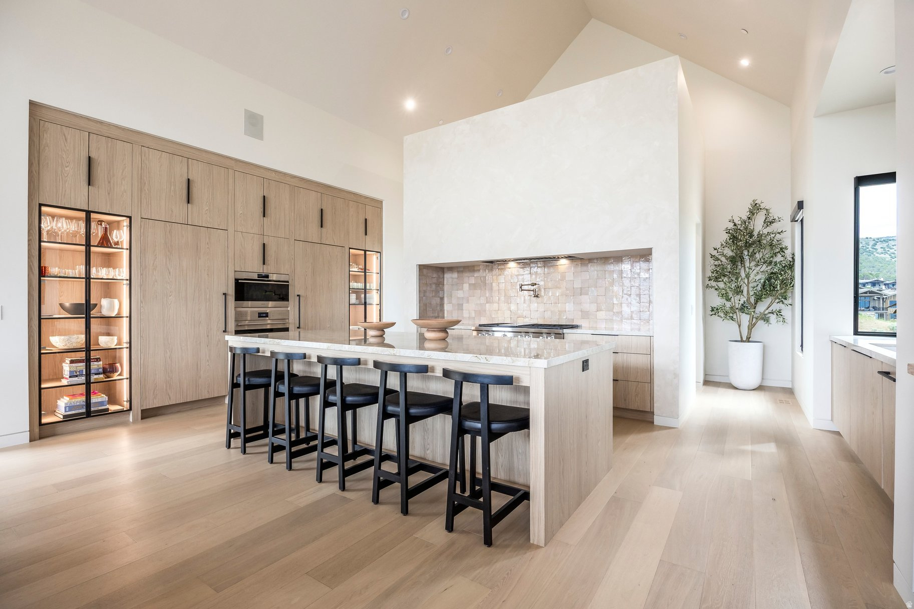 RED LEDGES - Residential