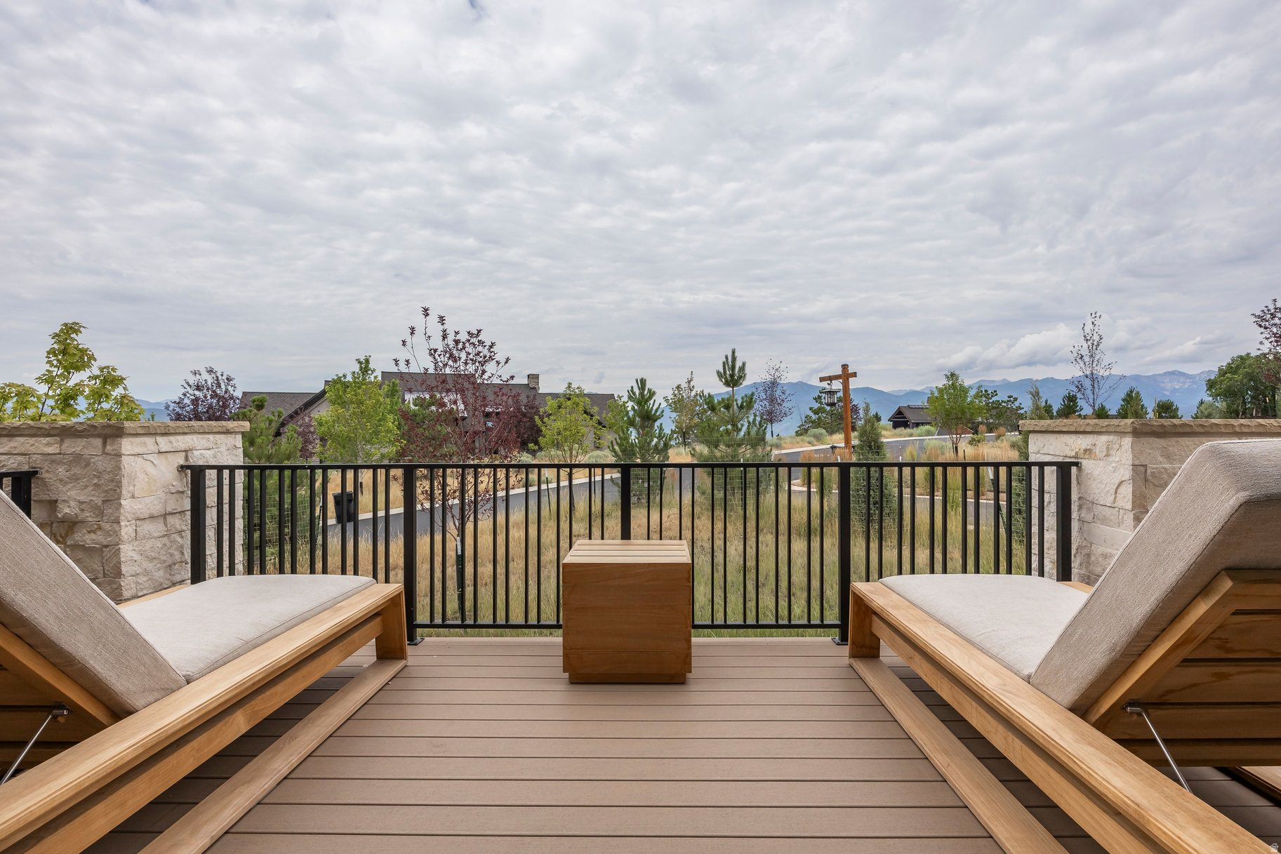 RED LEDGES - Residential