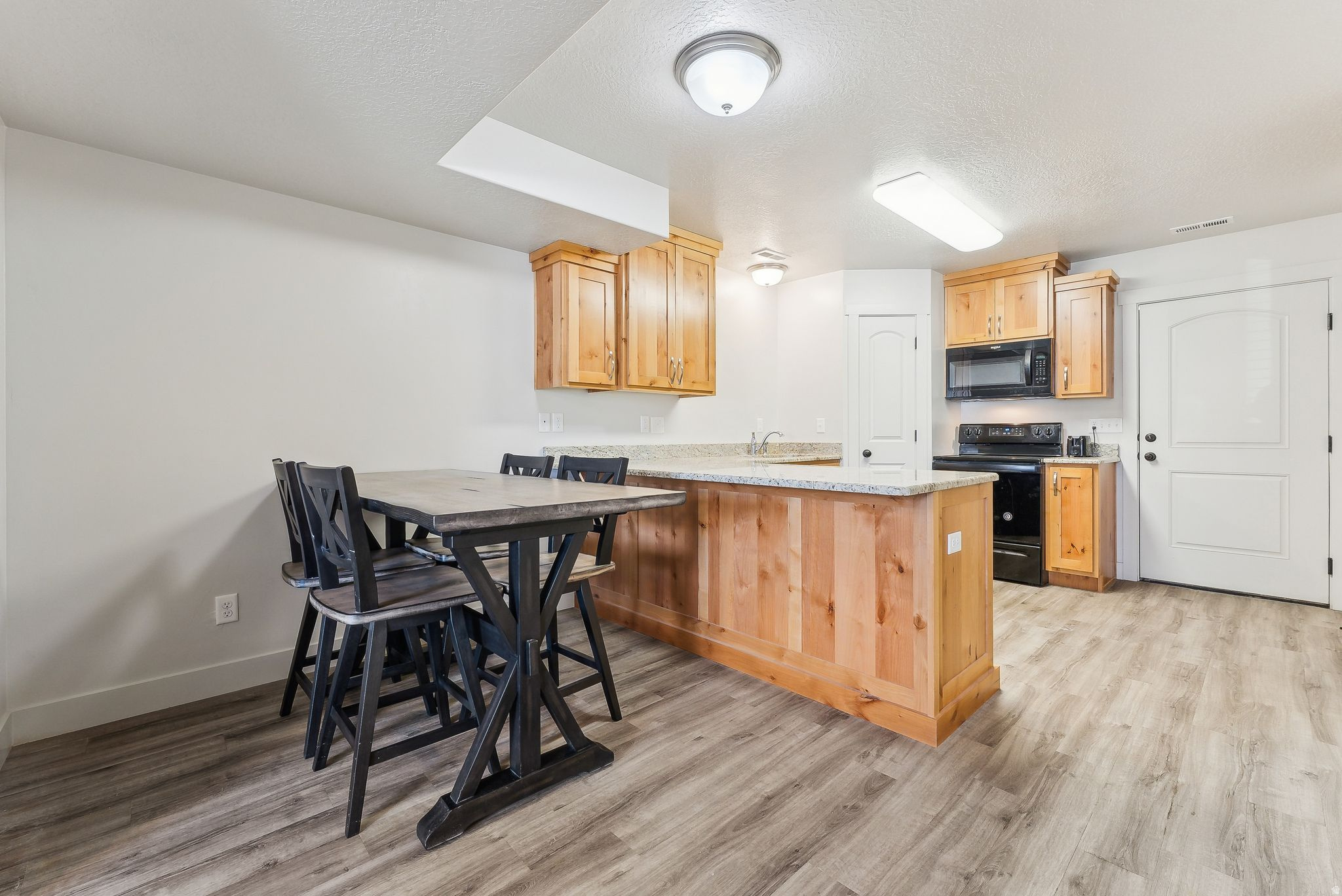 RIVER VALLEY - Residential