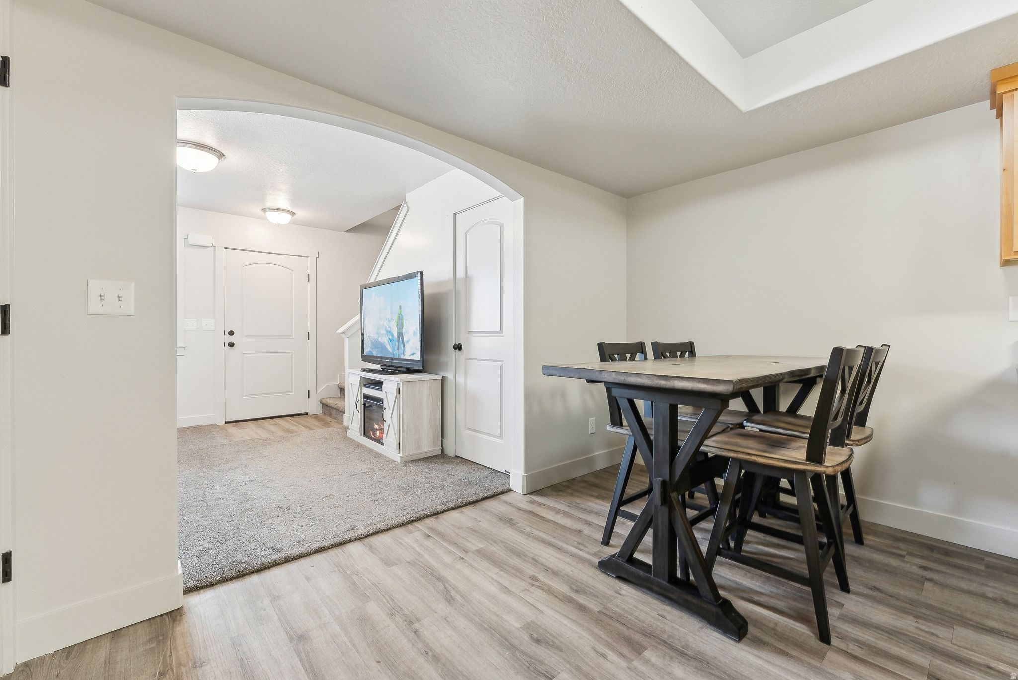 RIVER VALLEY - Residential