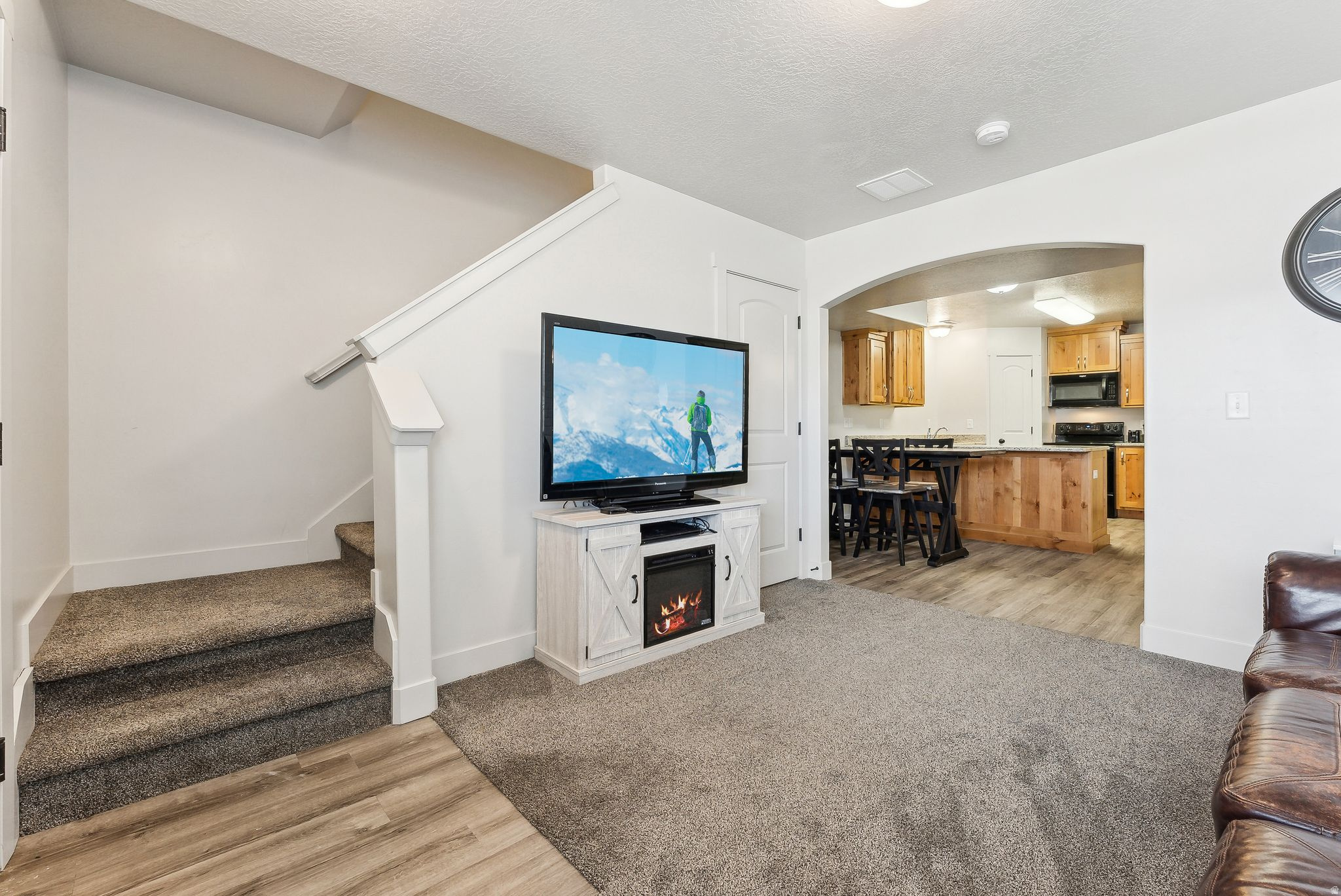 RIVER VALLEY - Residential