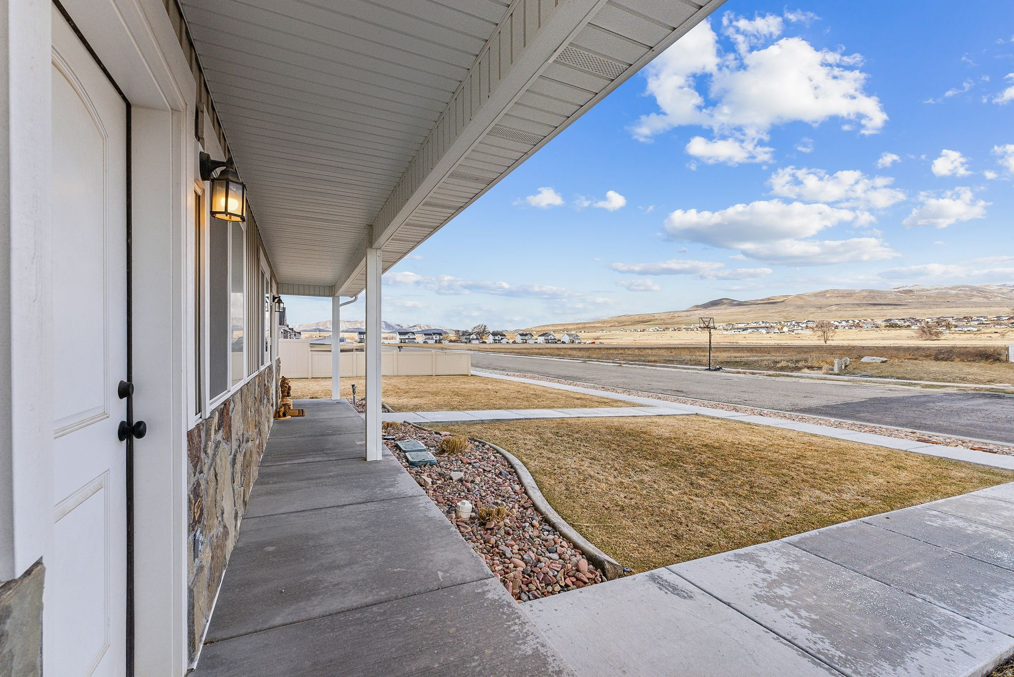 RIVER VALLEY - Residential