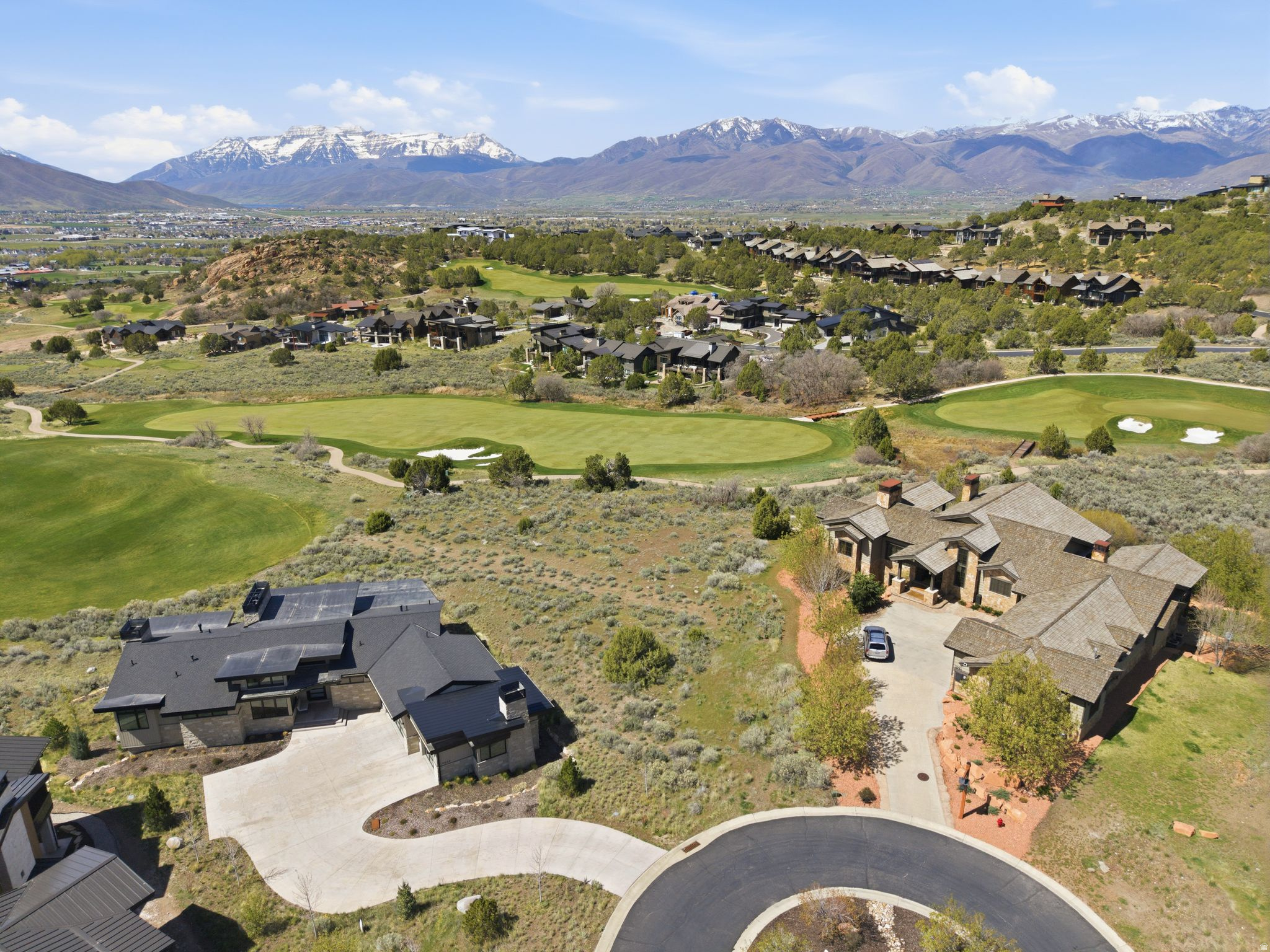RED LEDGES - Land