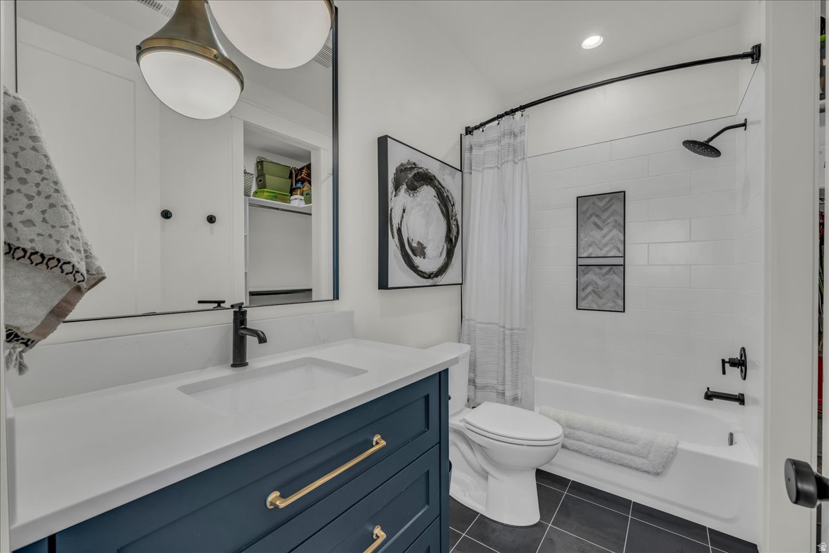 QUEENSRIDGE PARTIAL AMENDED & EXTENDED A - Residential