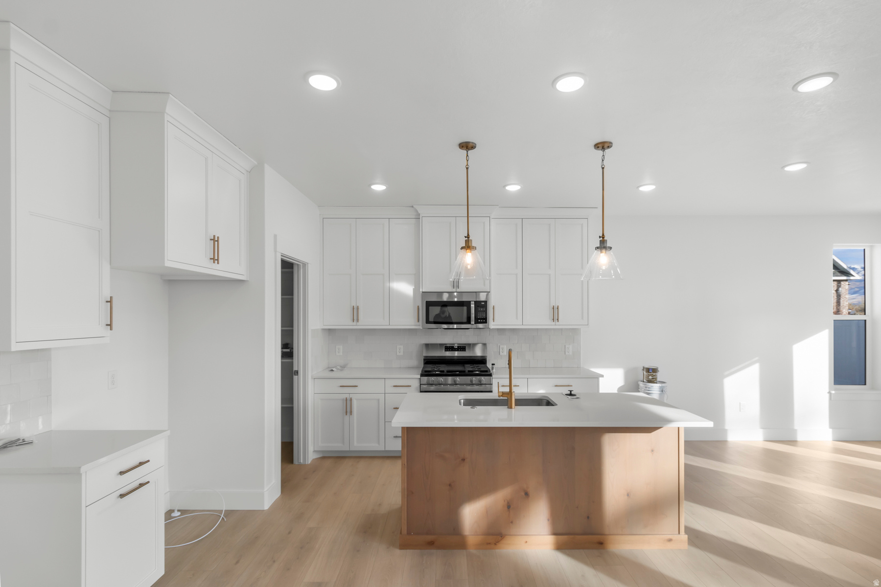 RIVERGATE - Residential
