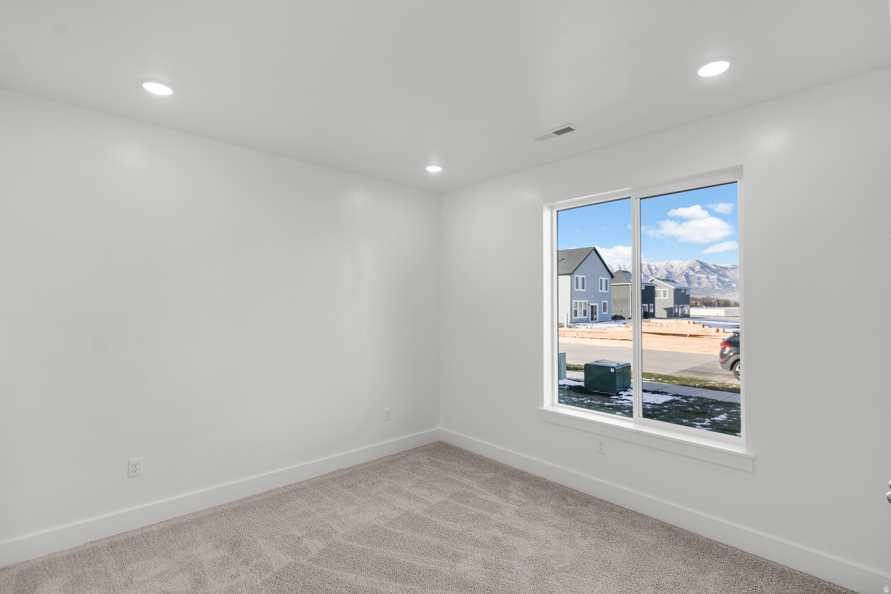 RIVERGATE - Residential