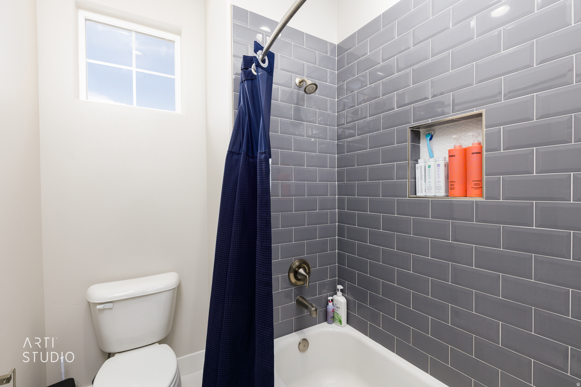 FIELDSTONE PH 5 - Residential