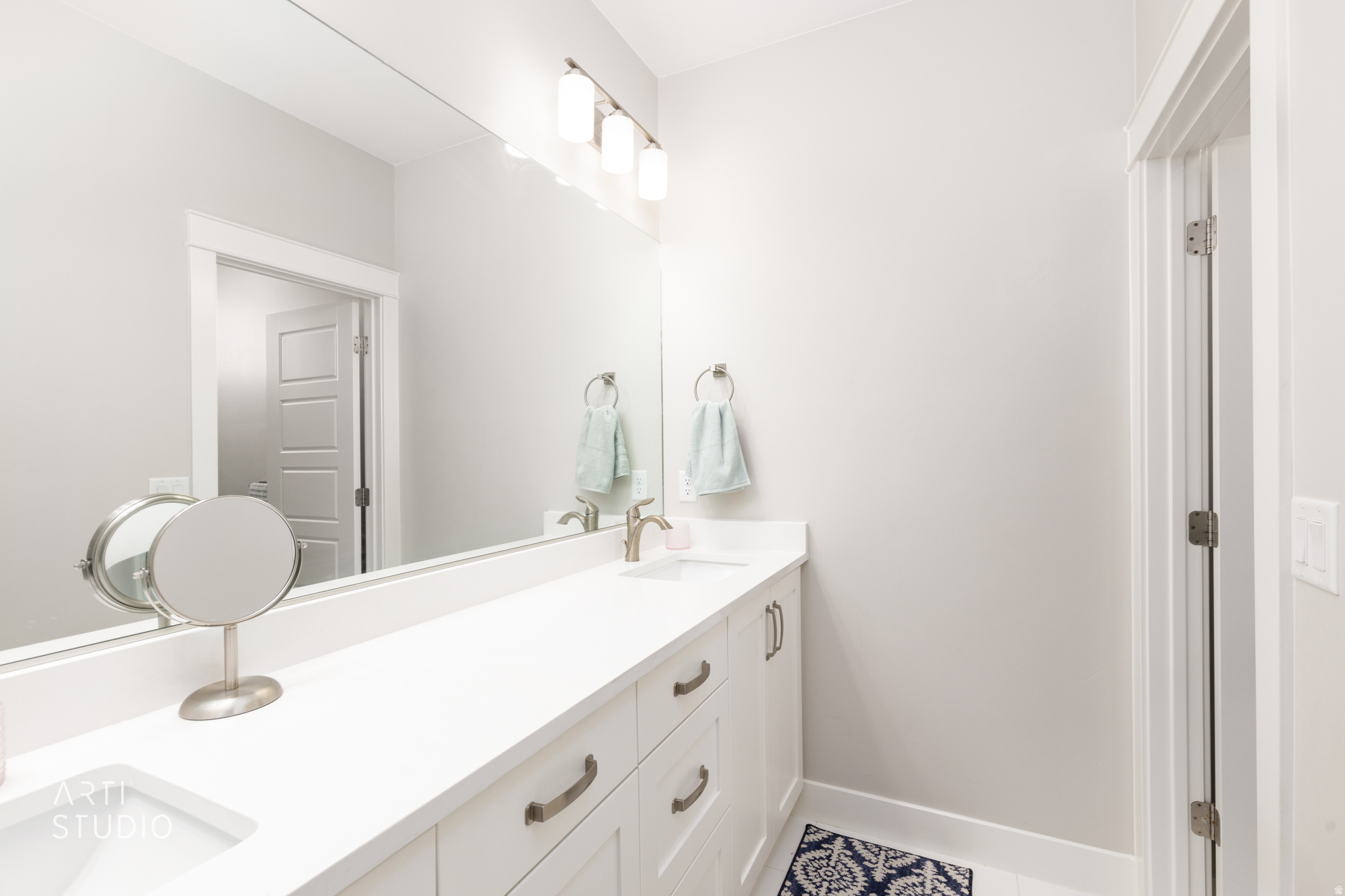 FIELDSTONE PH 5 - Residential