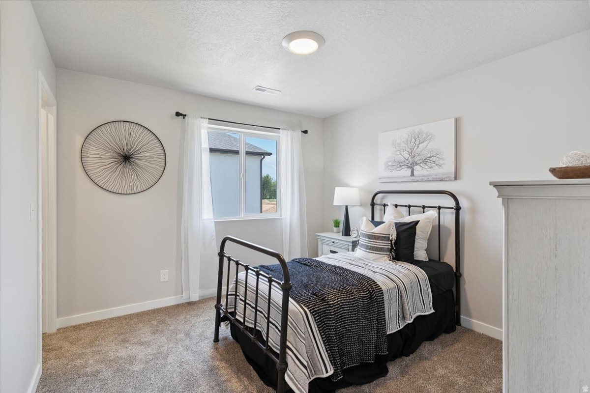RIVERSIDE ESTATES - Residential