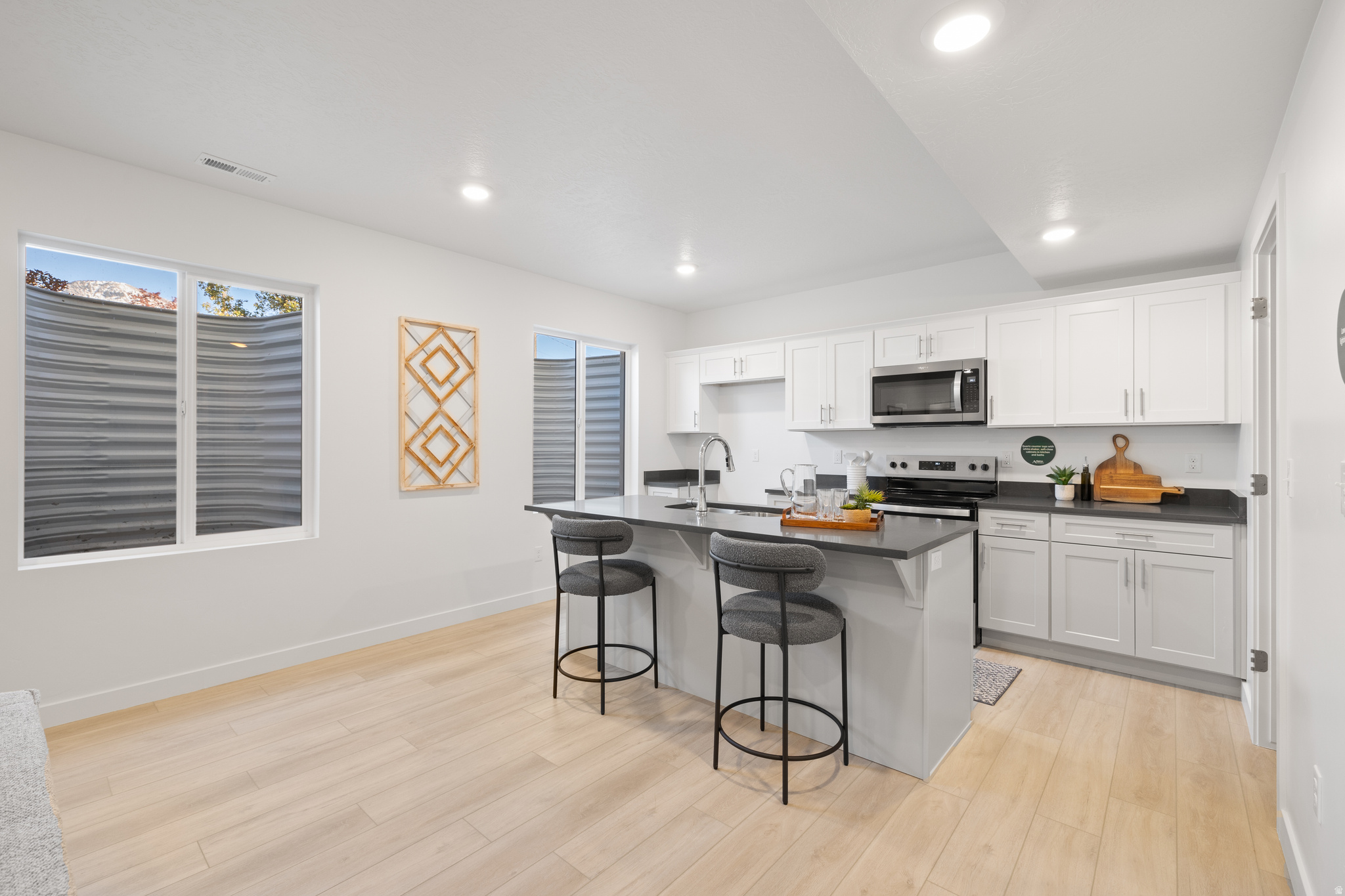 RIVERSIDE ESTATES - Residential