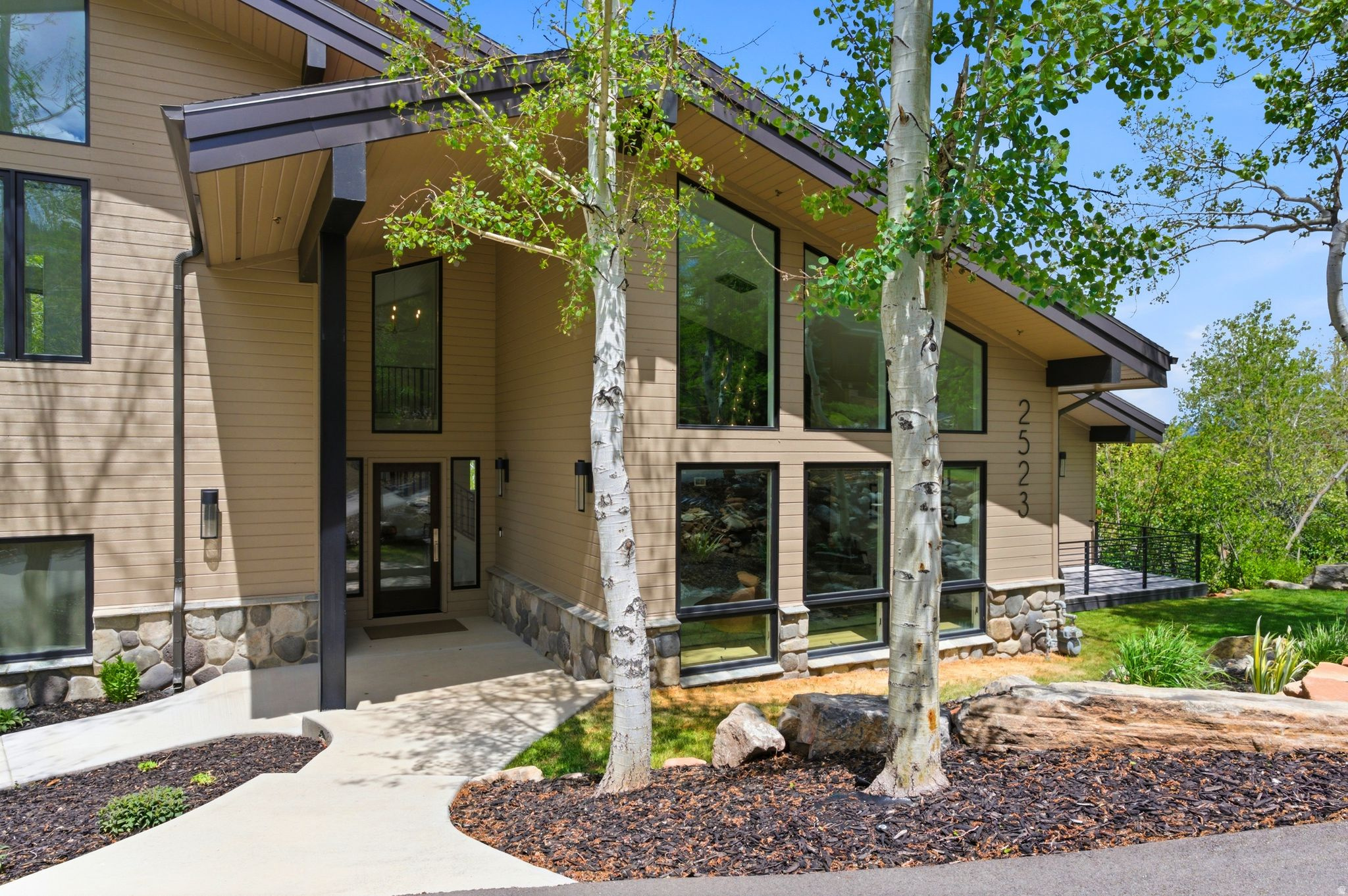 ASPEN SPRINGS RANCH - Residential