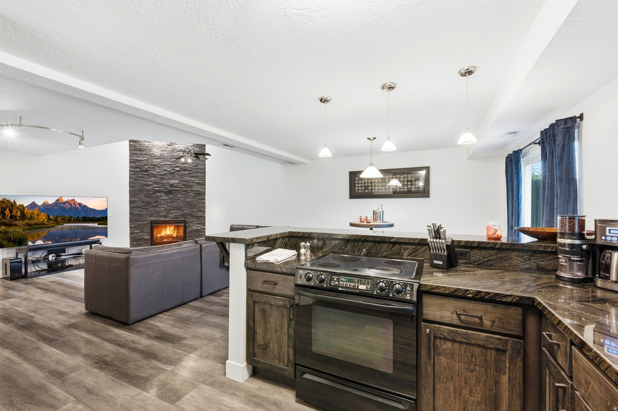 OLD MILL COURT CONDO AMD - Residential