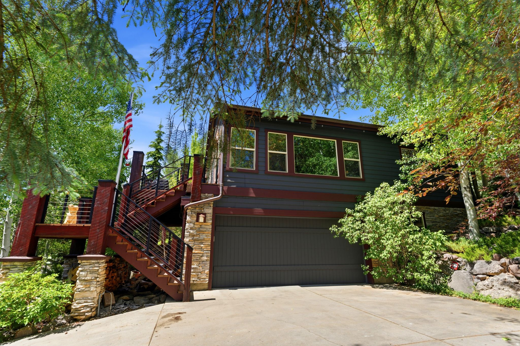 DEER MOUNTAIN - Residential