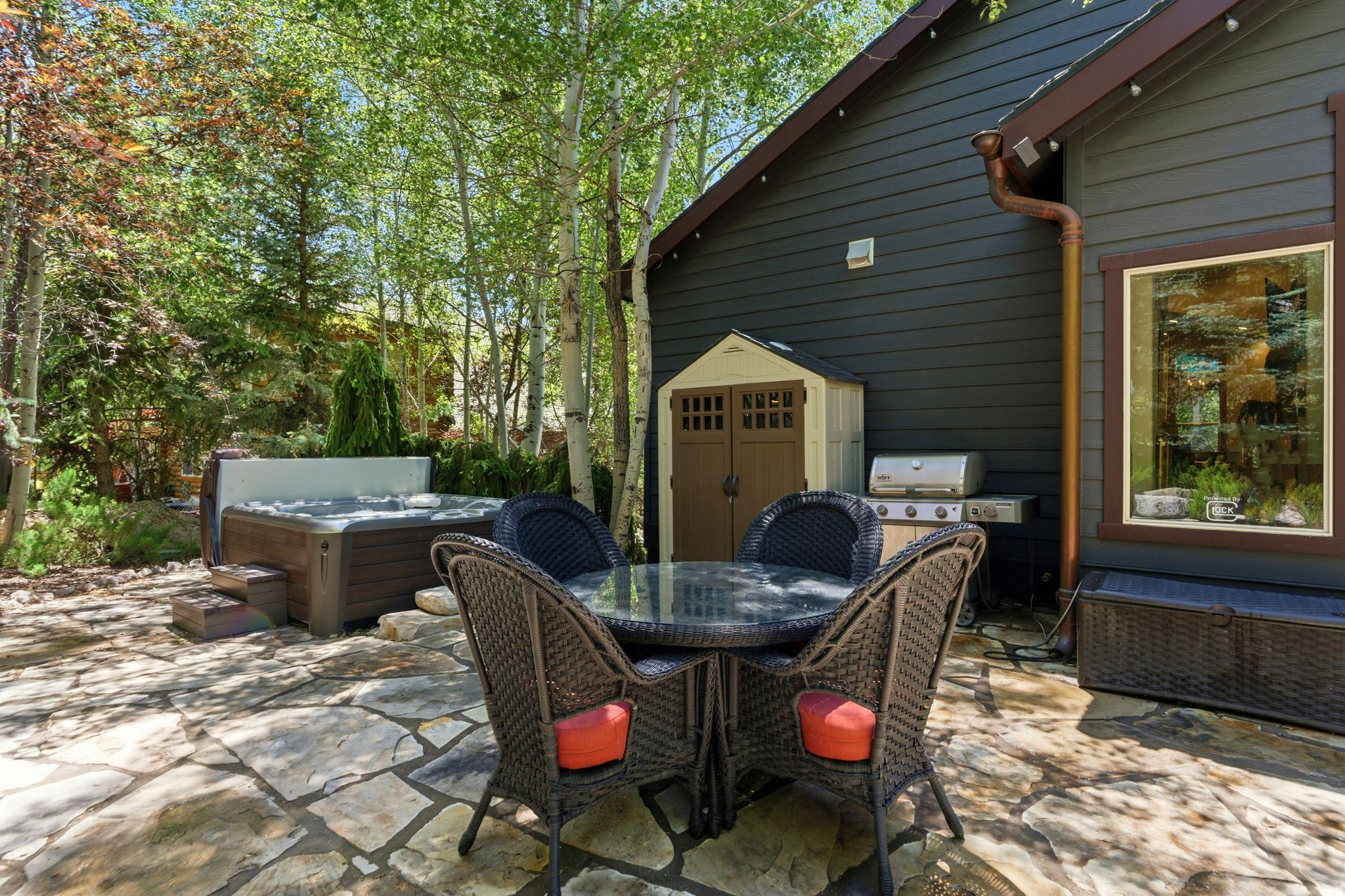 DEER MOUNTAIN - Residential
