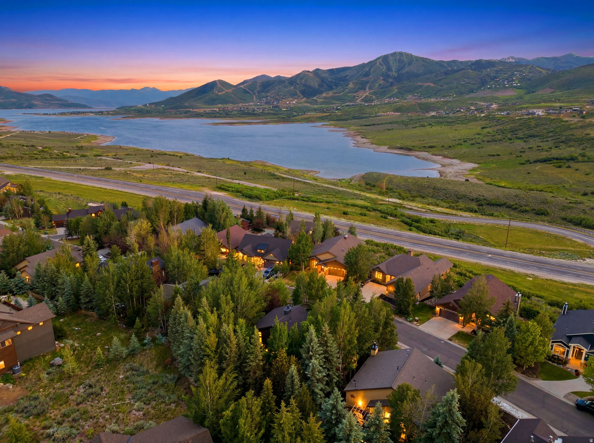 DEER MOUNTAIN - Residential