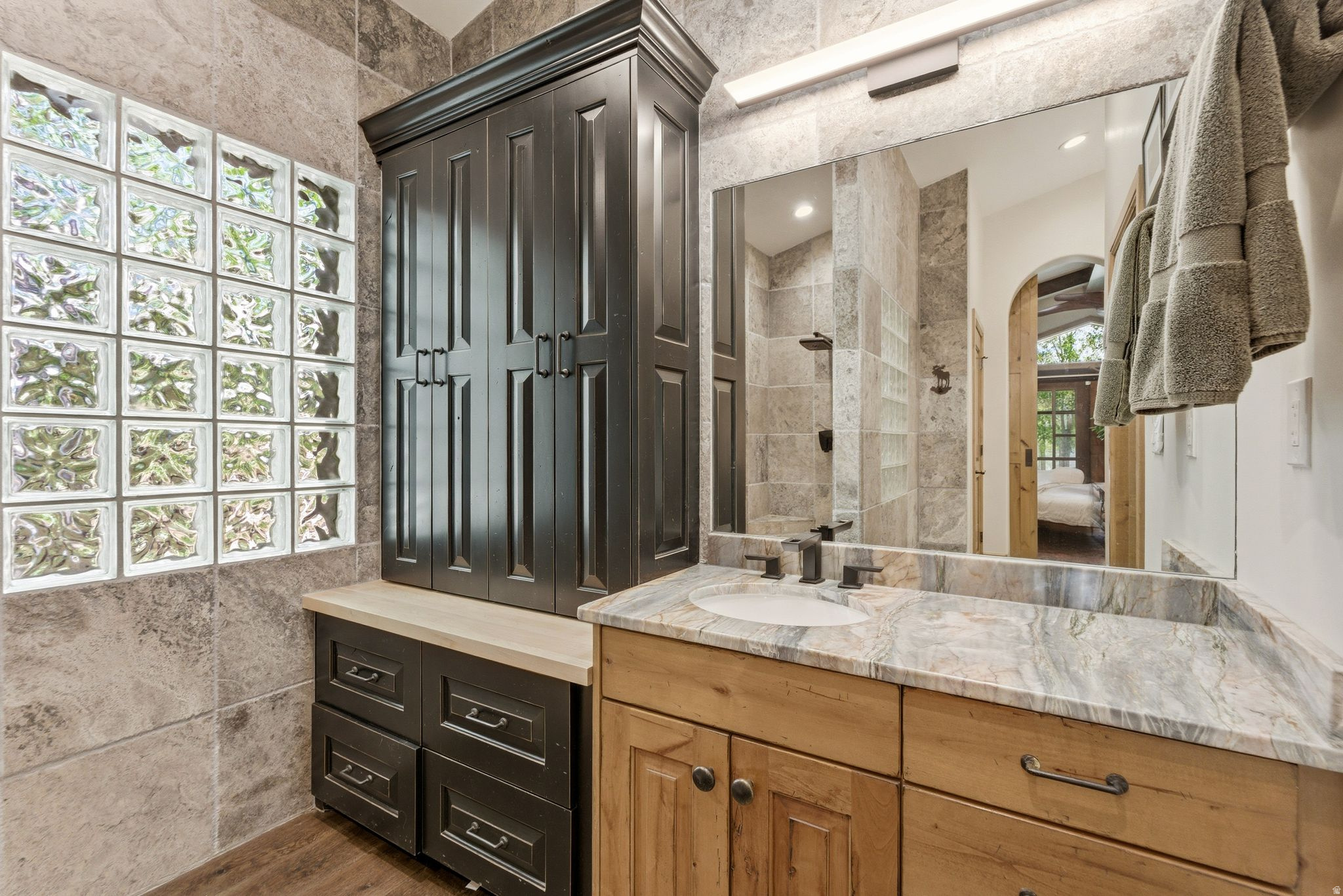 DEER MOUNTAIN - Residential