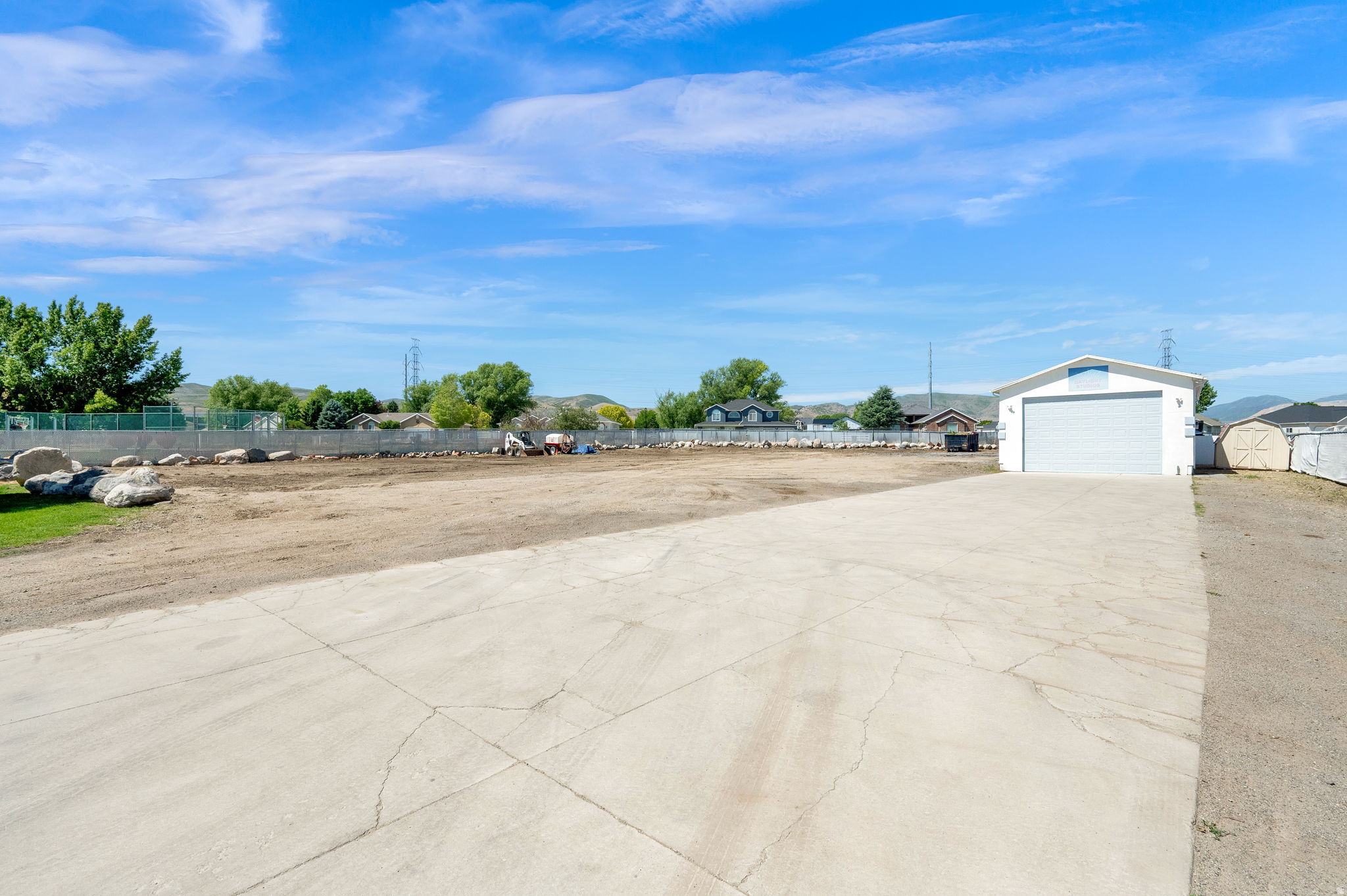 SHADOW MOUNTAIN ESTATES - Residential
