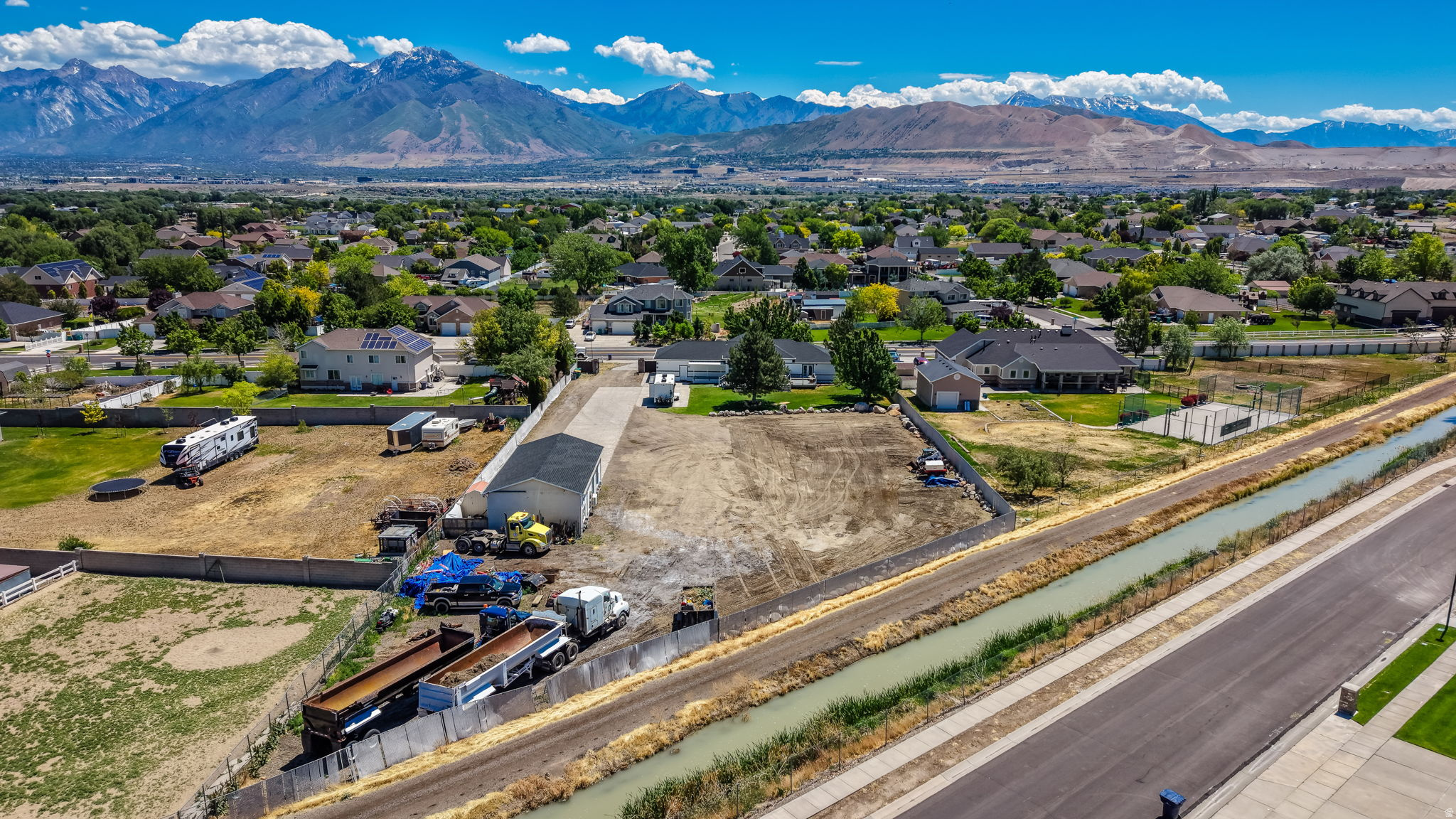 SHADOW MOUNTAIN ESTATES - Residential