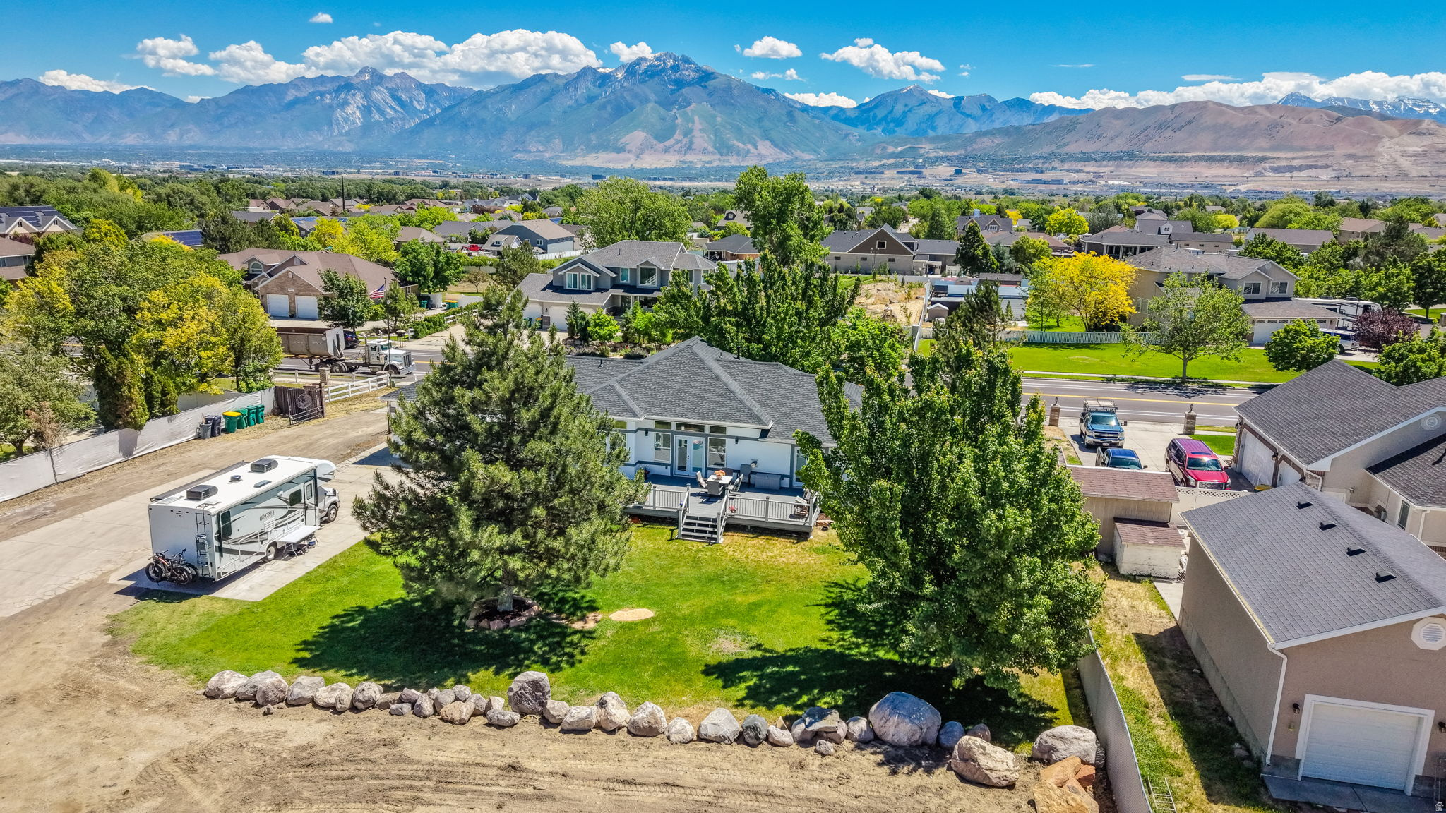 SHADOW MOUNTAIN ESTATES - Residential