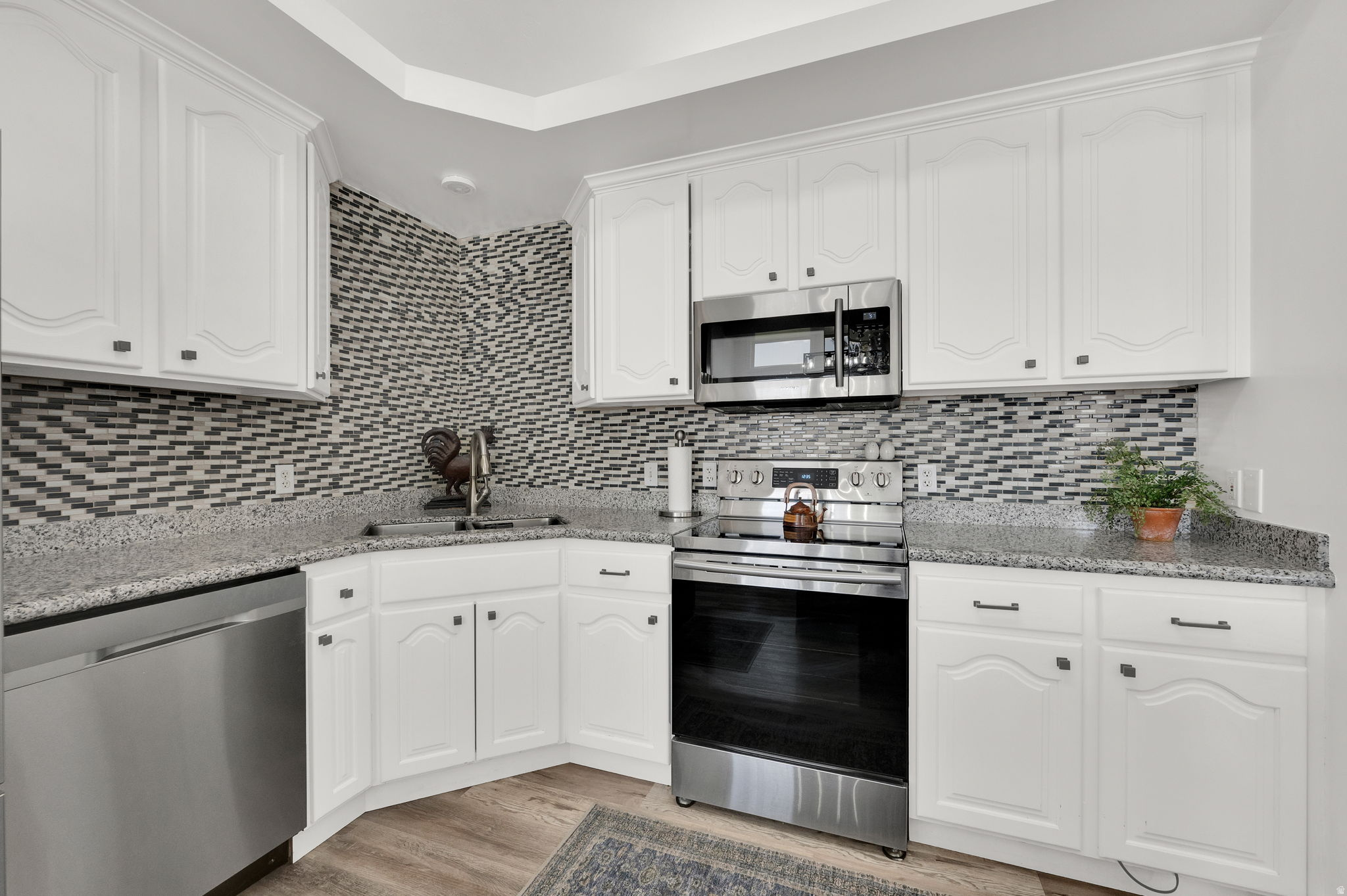 SHADOW MOUNTAIN ESTATES - Residential