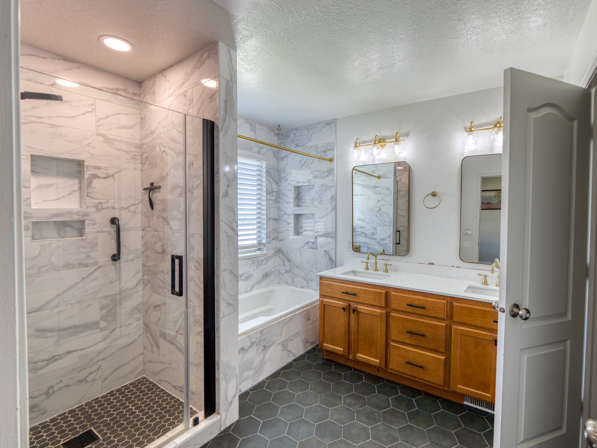 HERRIMAN VILLAGE - Residential