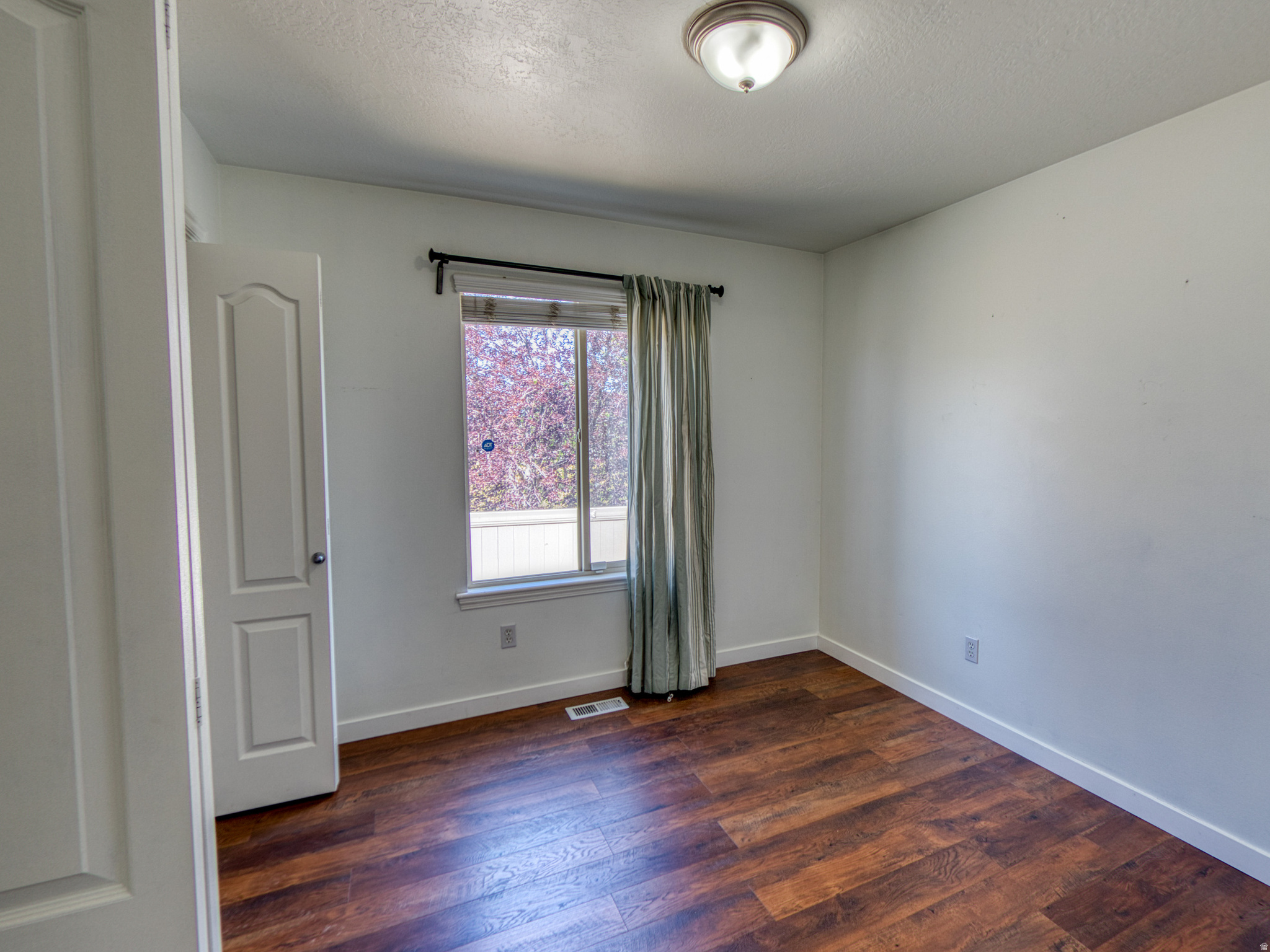 HERRIMAN VILLAGE - Residential