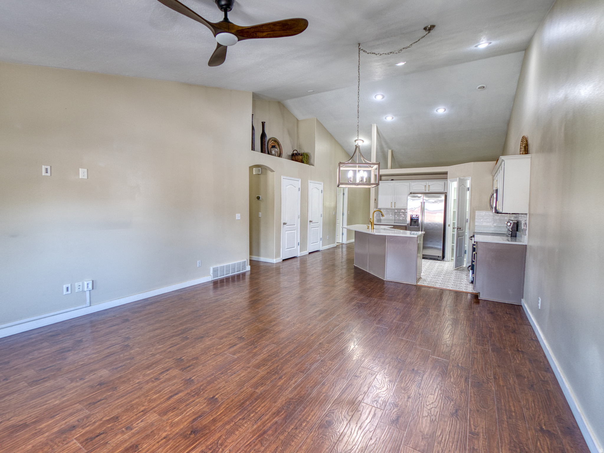 HERRIMAN VILLAGE - Residential