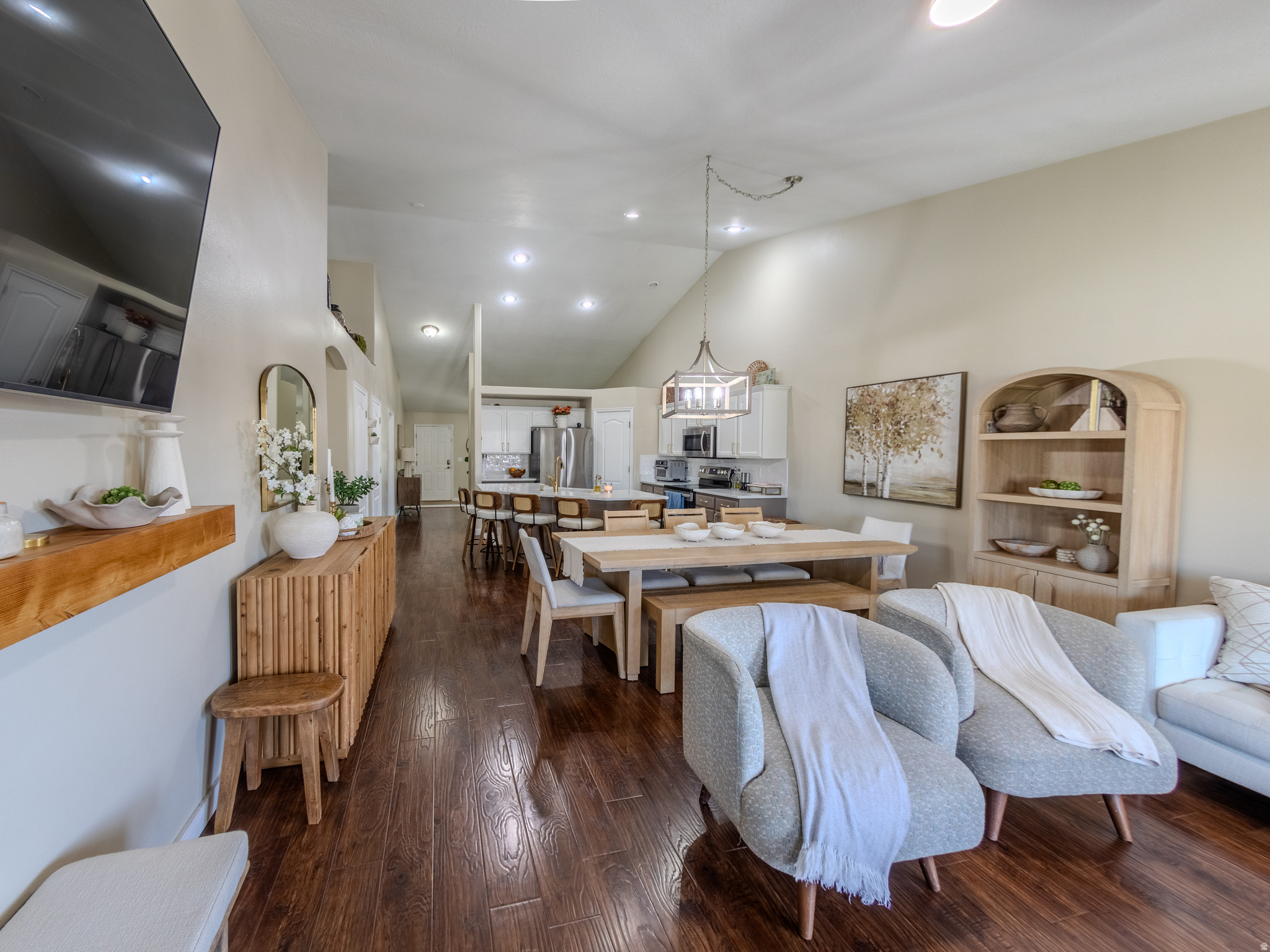 HERRIMAN VILLAGE - Residential