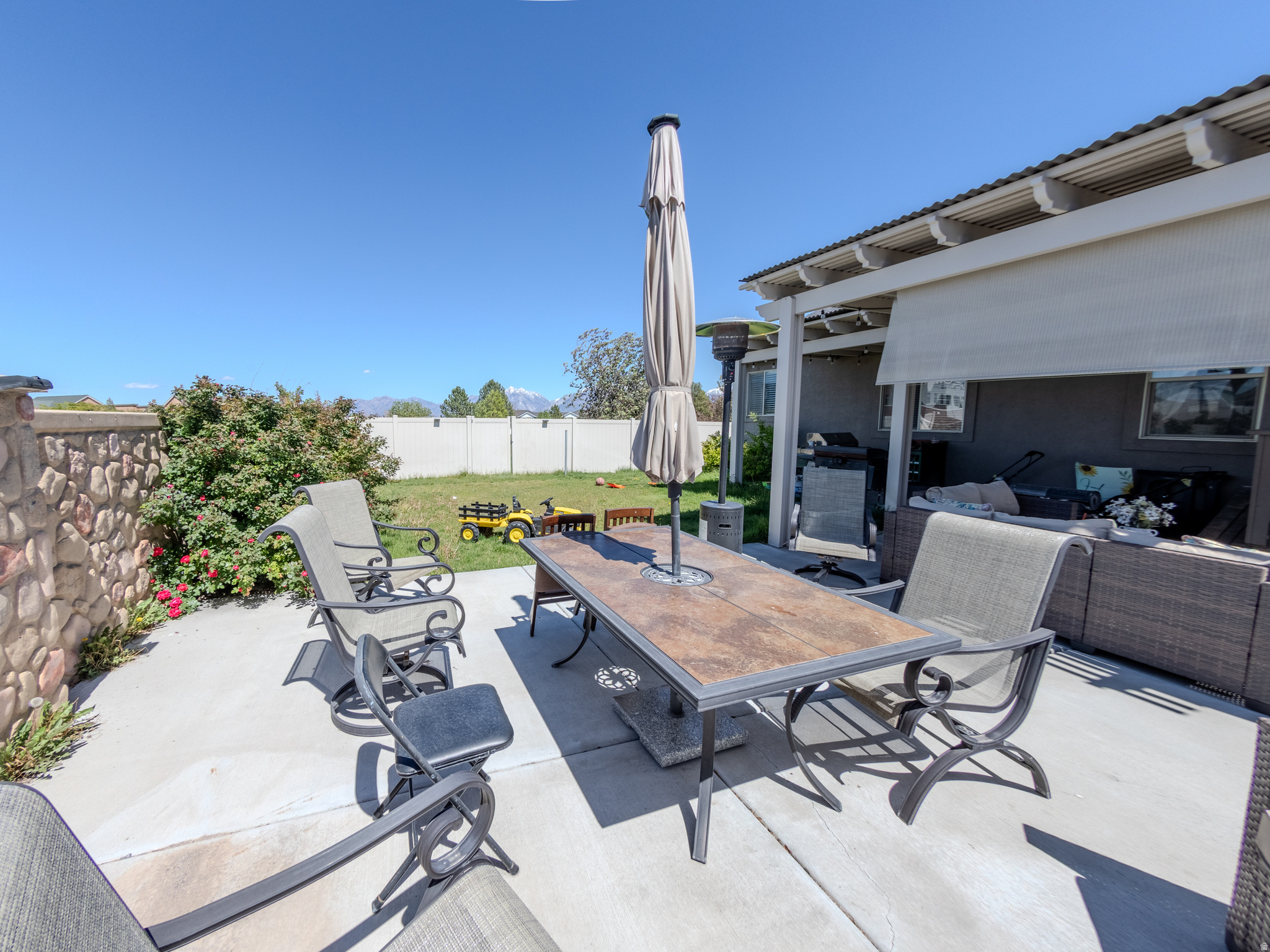 HERRIMAN VILLAGE - Residential