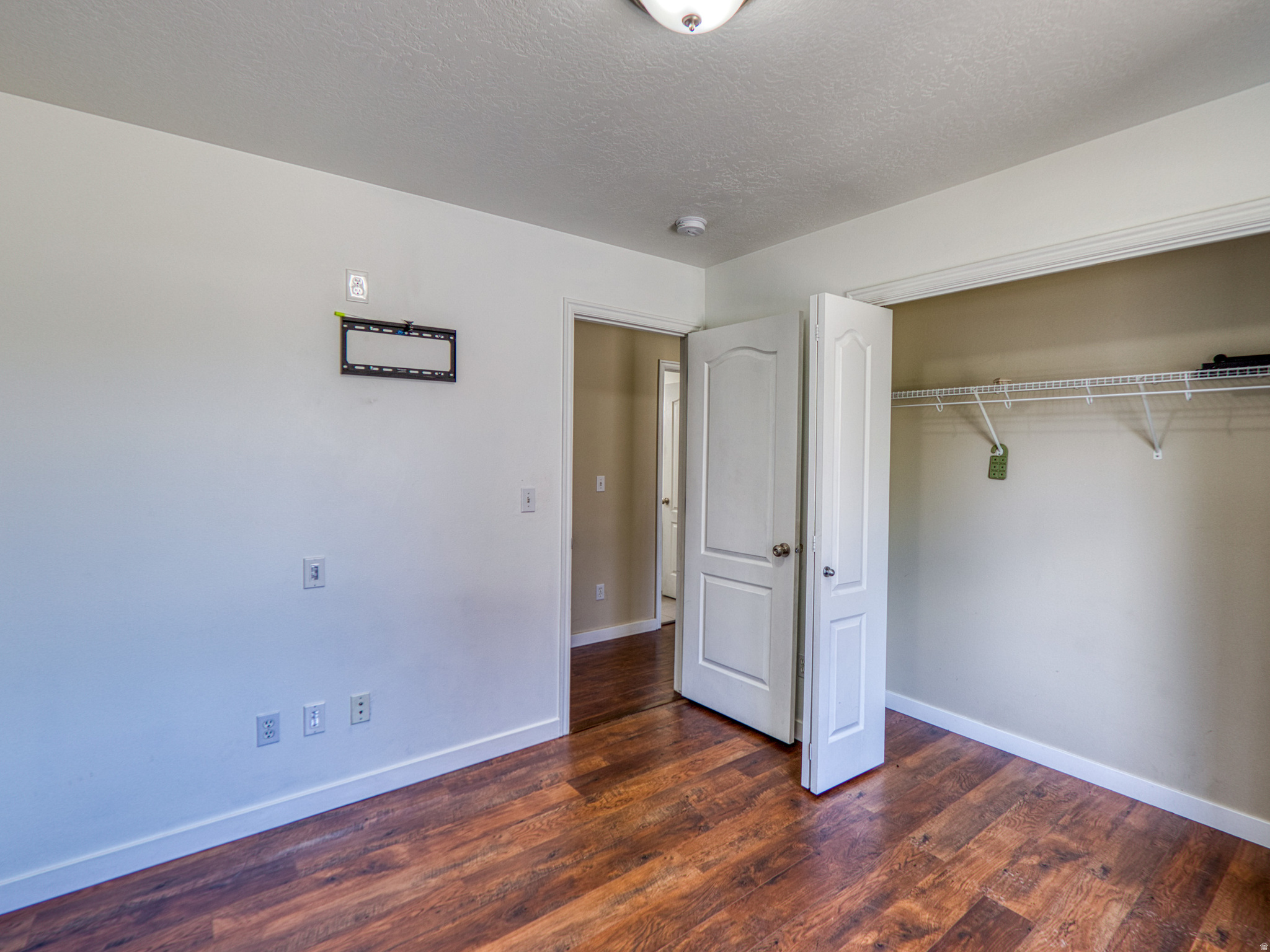 HERRIMAN VILLAGE - Residential
