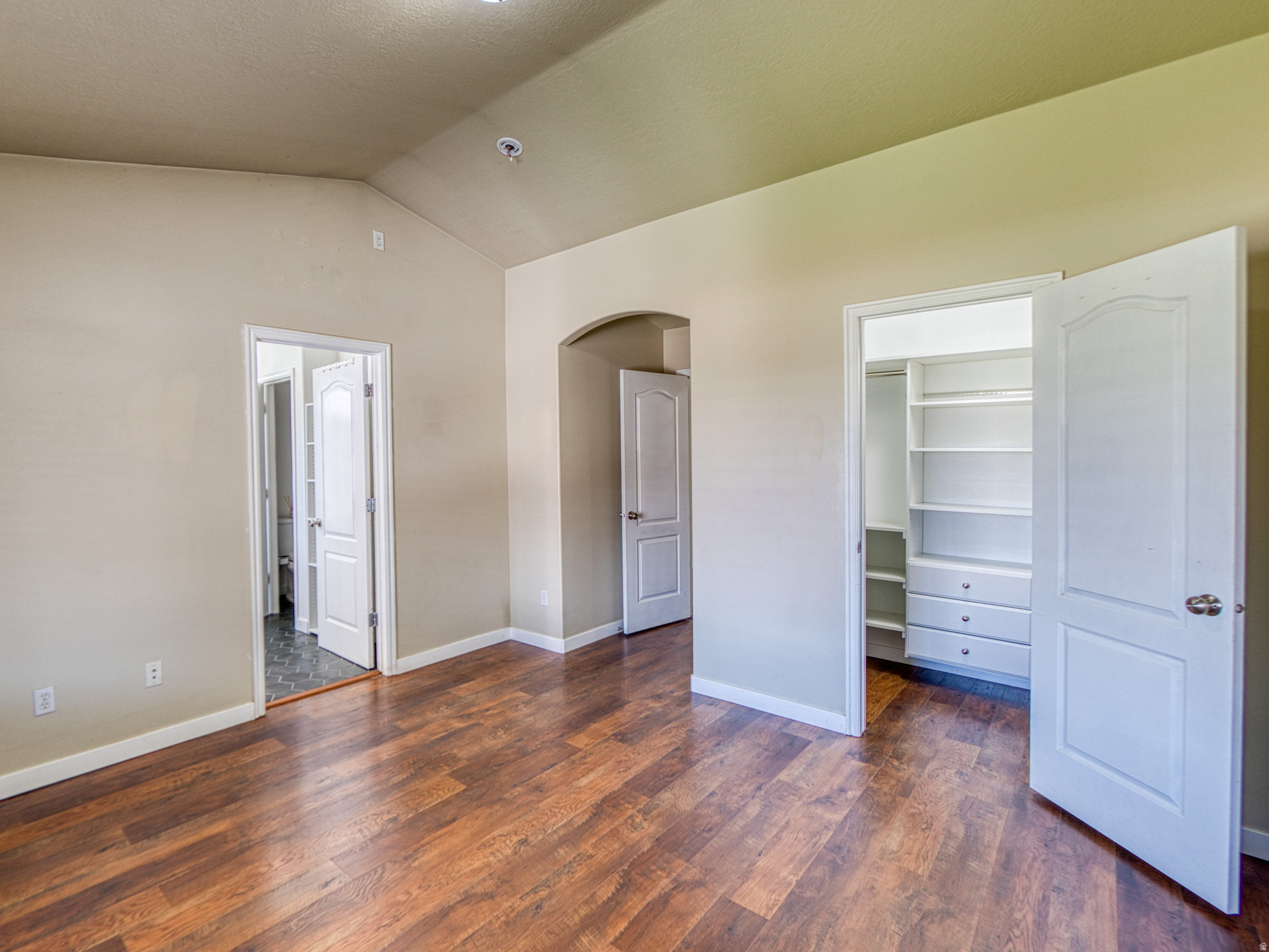 HERRIMAN VILLAGE - Residential