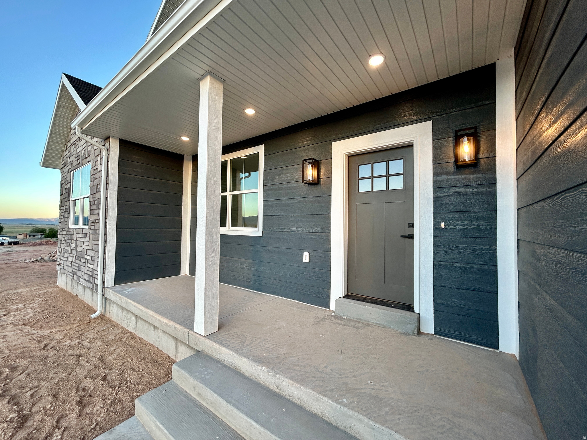ROCKY POINT ESTATES PHASE 1 - Residential