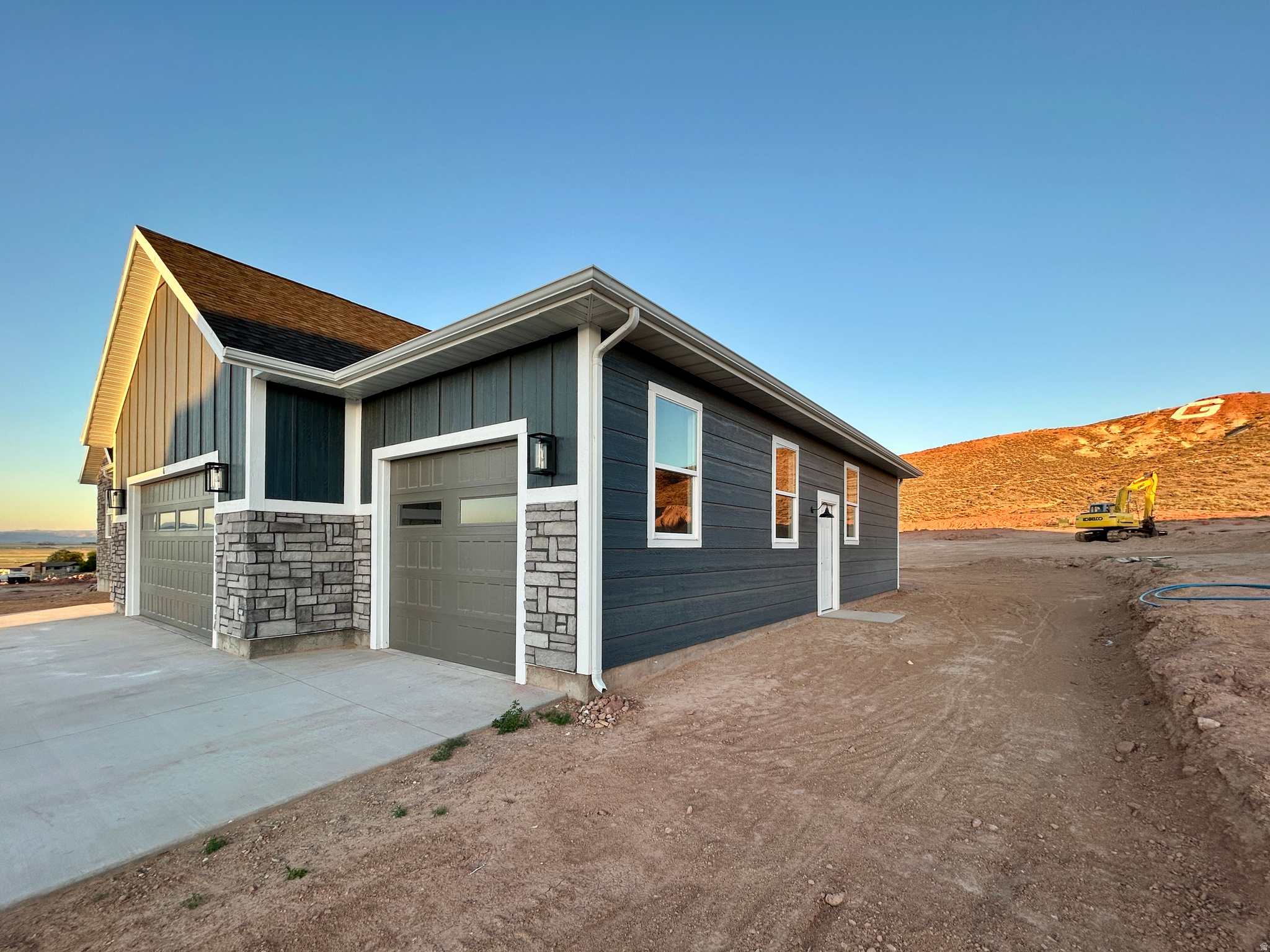 ROCKY POINT ESTATES PHASE 1 - Residential