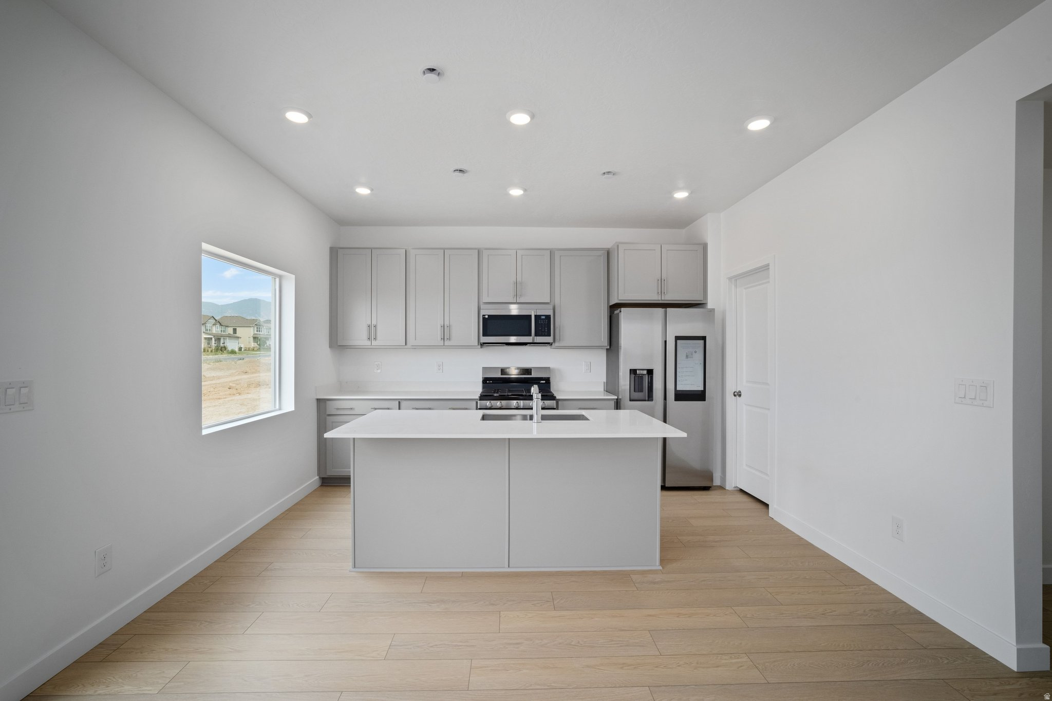 MEADOW CREEK - Residential