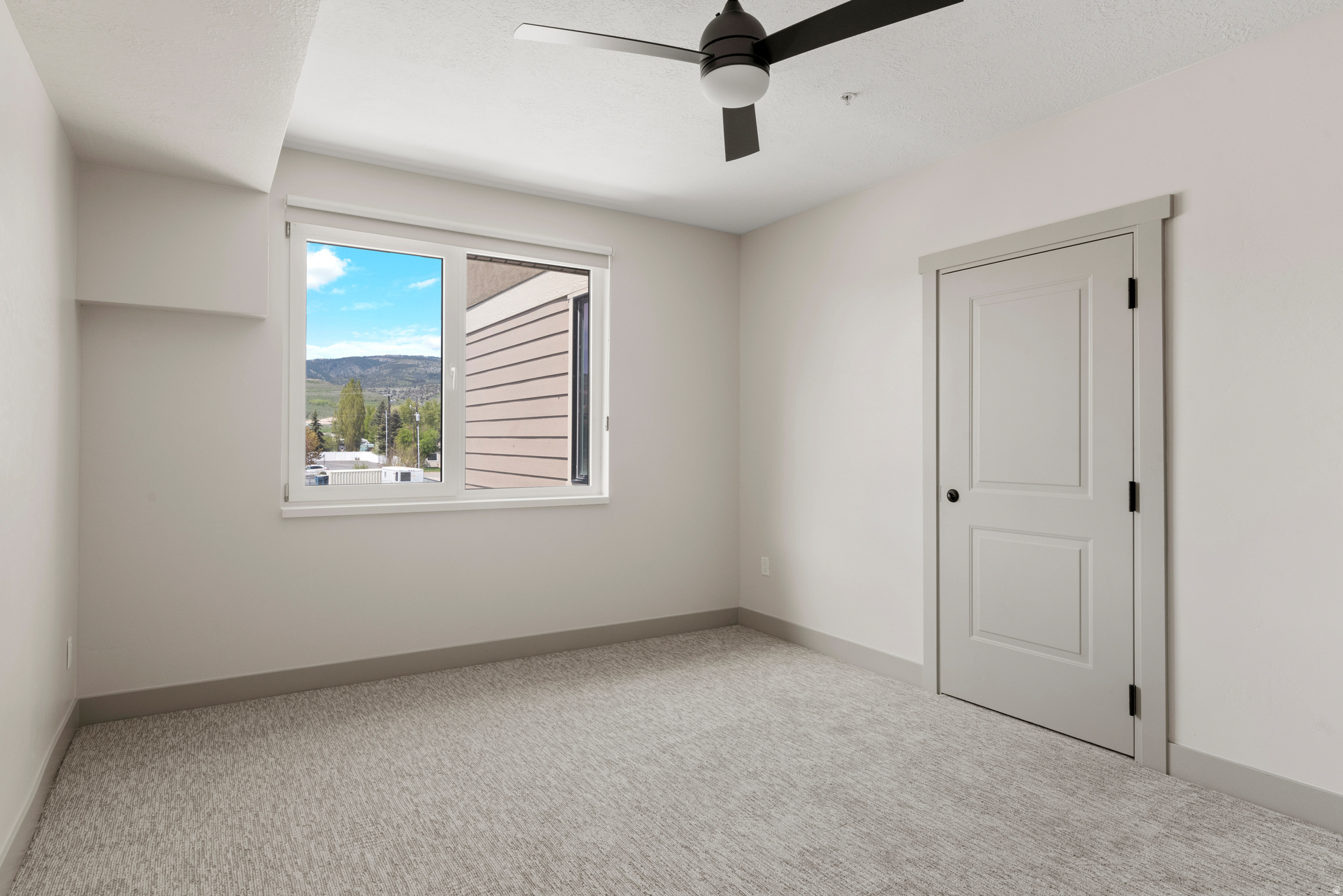 LAKE RESIDENCES AT BEAR LAKE PH 8 - Residential