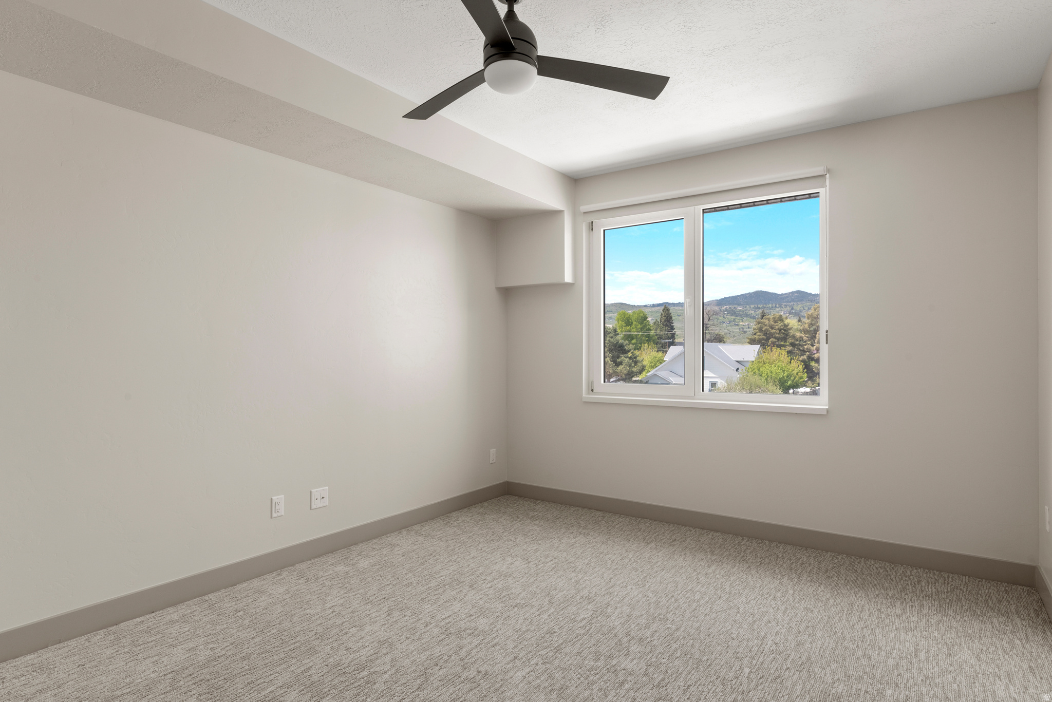 LAKE RESIDENCES AT BEAR LAKE PH 8 - Residential