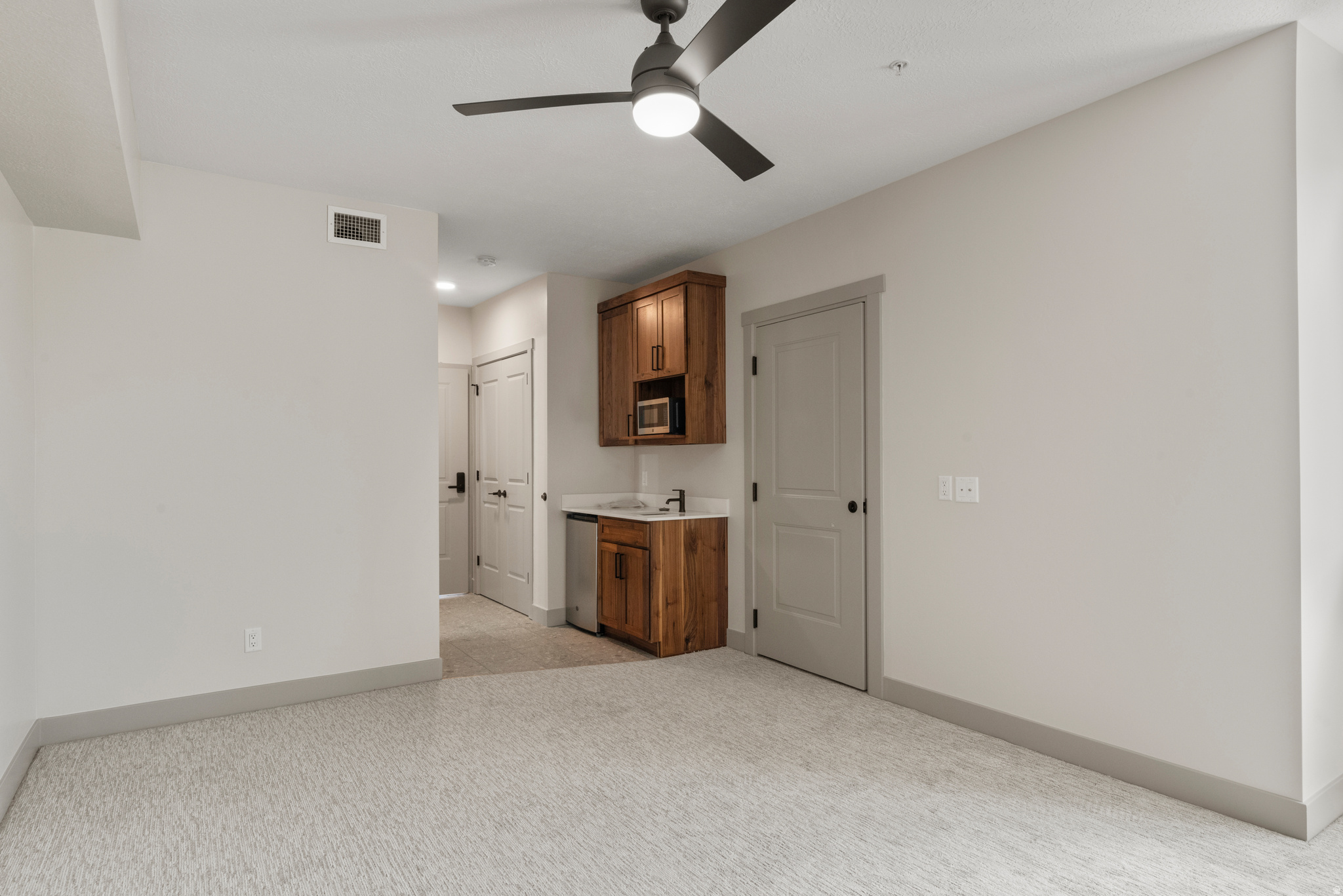 LAKE RESIDENCES AT BEAR LAKE PH 8 - Residential