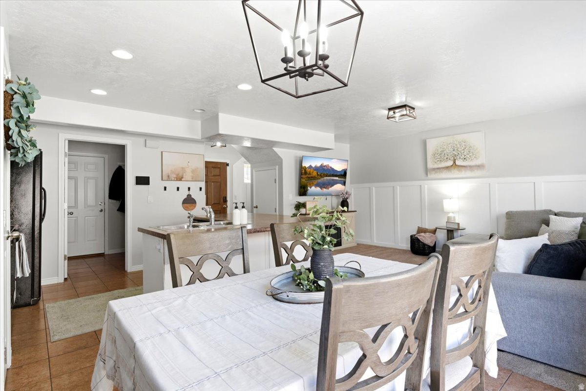 NEW TOWNE SQUARE - Residential