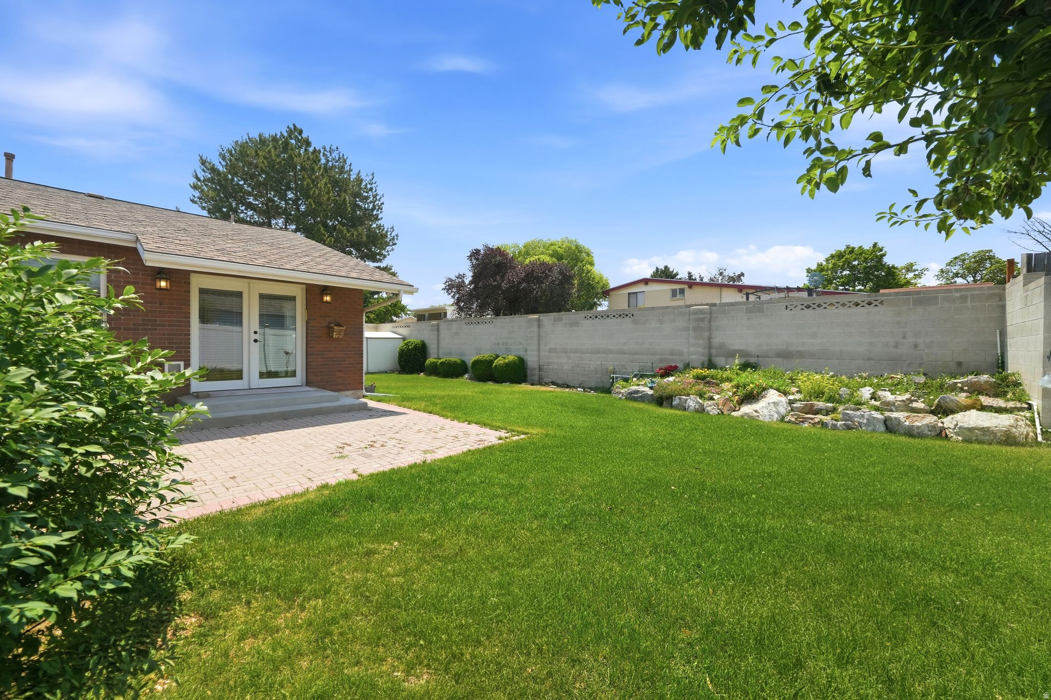 WESTWARD TERRACE - Residential