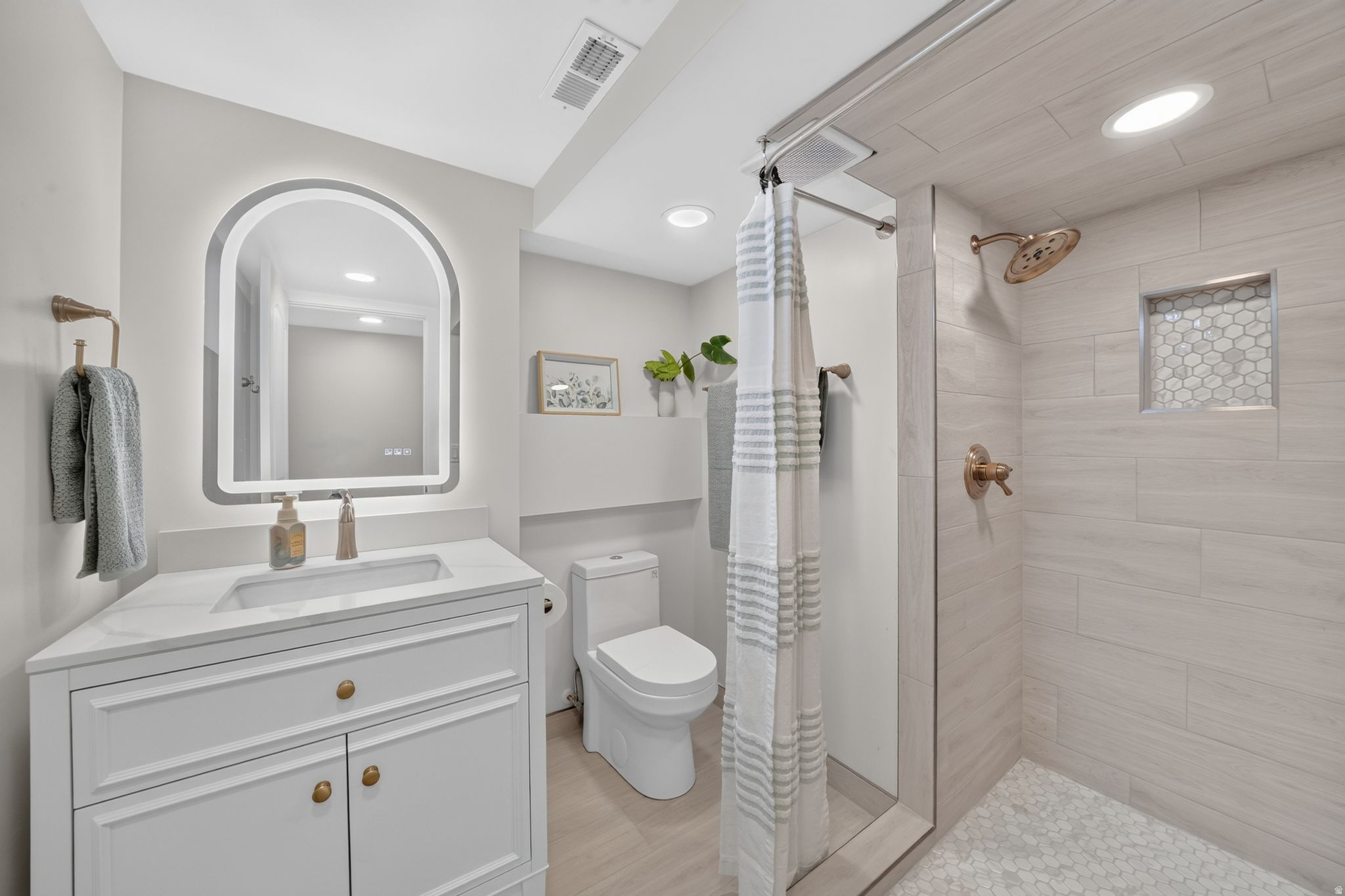 WESTWARD TERRACE - Residential
