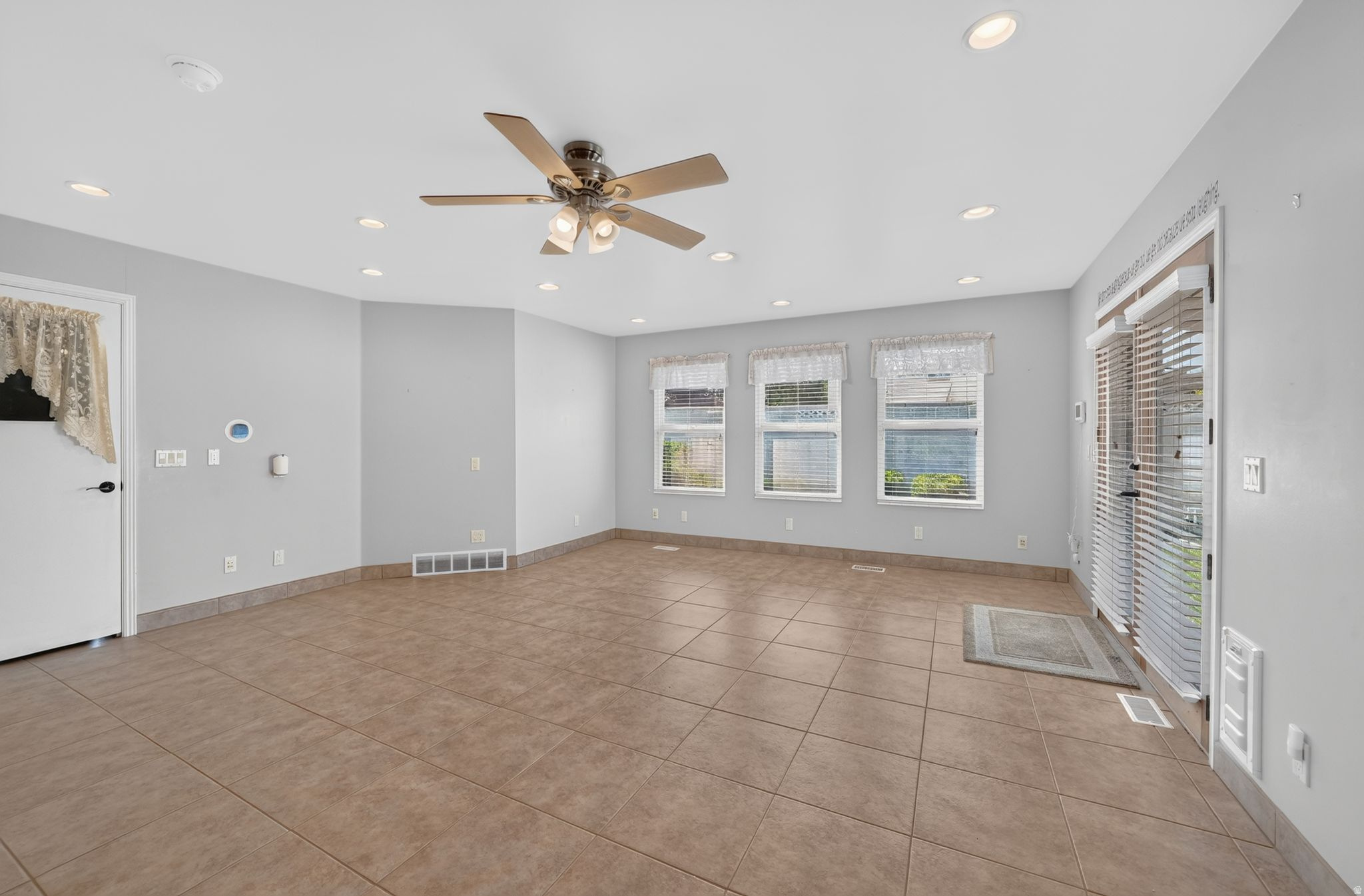 WESTWARD TERRACE - Residential