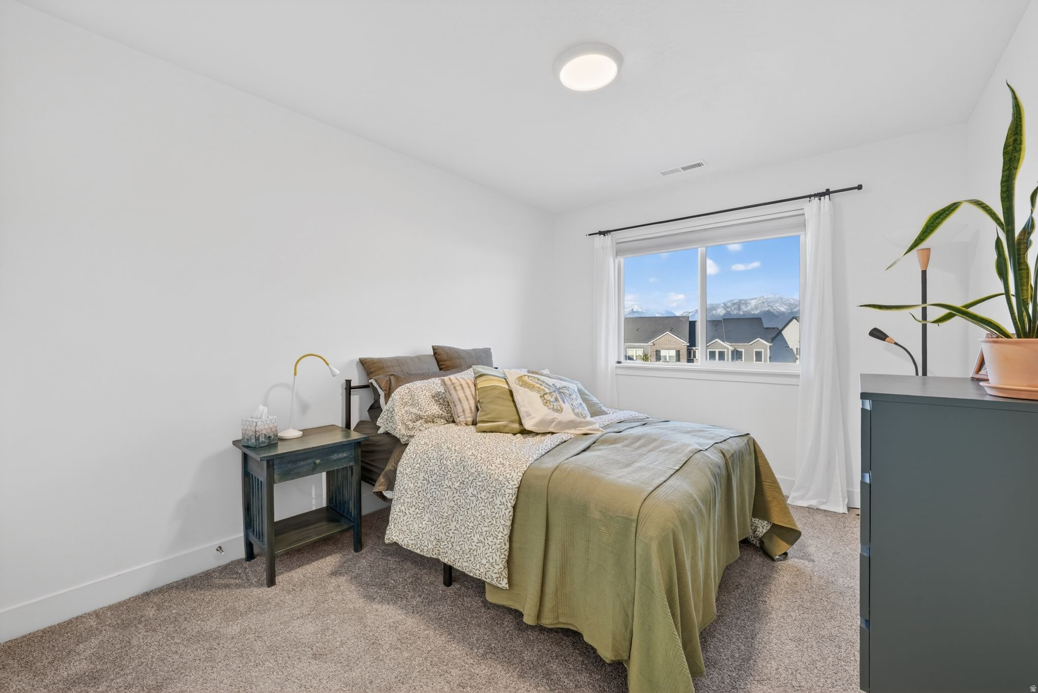 MOUNTAIN RIDGE - Residential