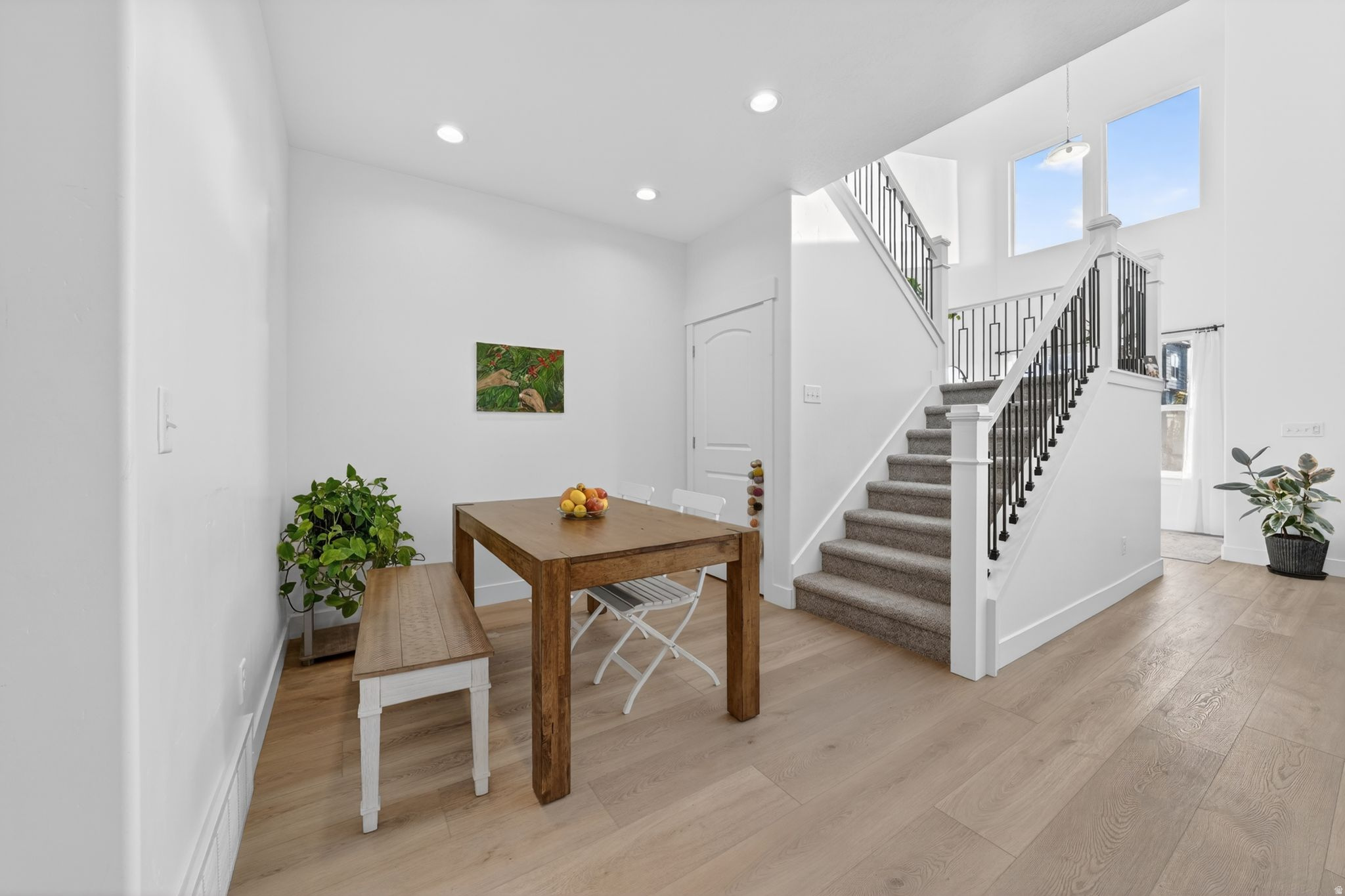 MOUNTAIN RIDGE - Residential