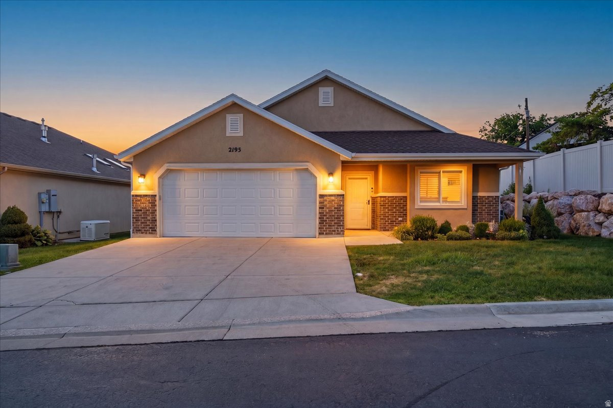 COTTAGES AT VALLEY VIEW - Residential