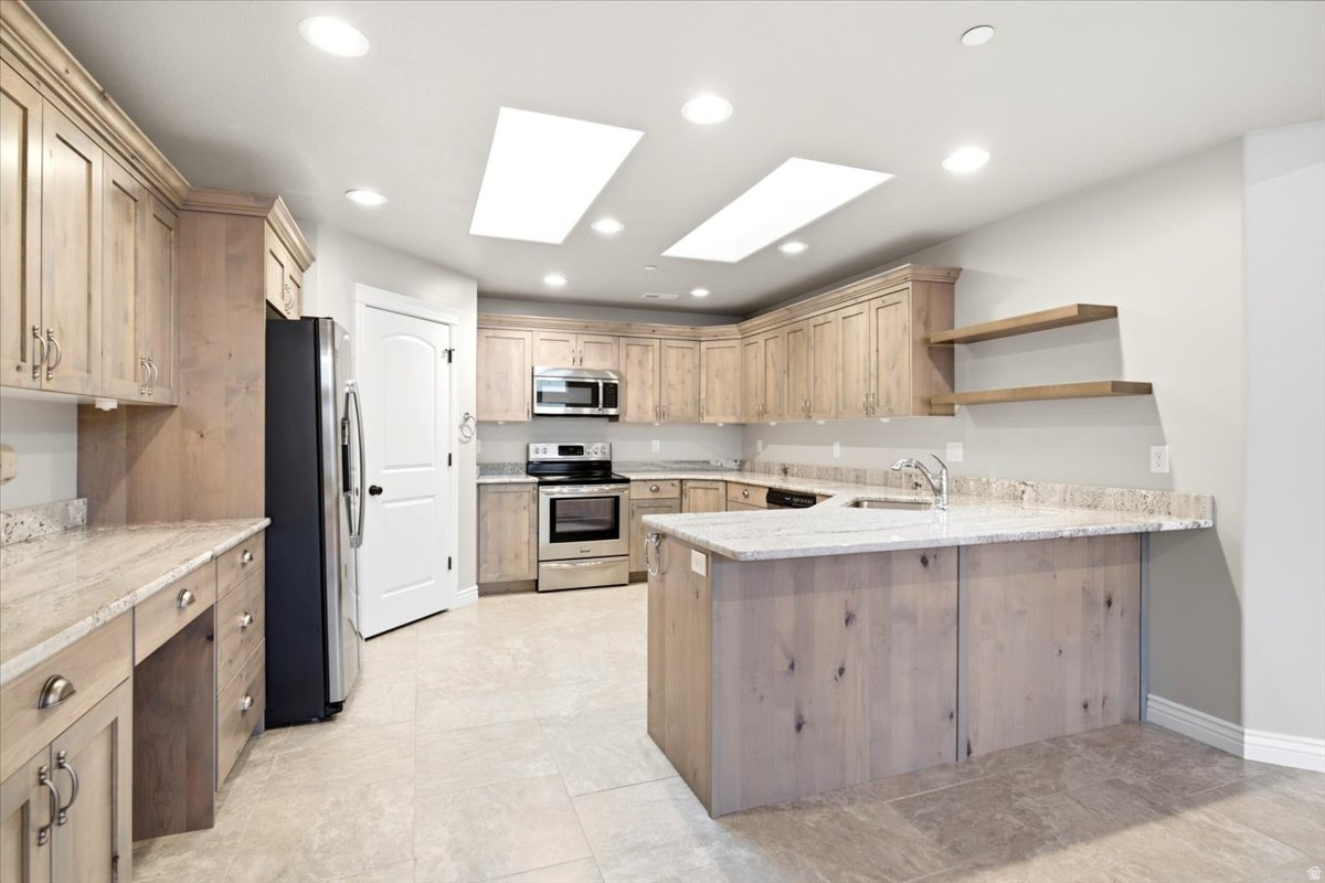 COTTAGES AT VALLEY VIEW - Residential