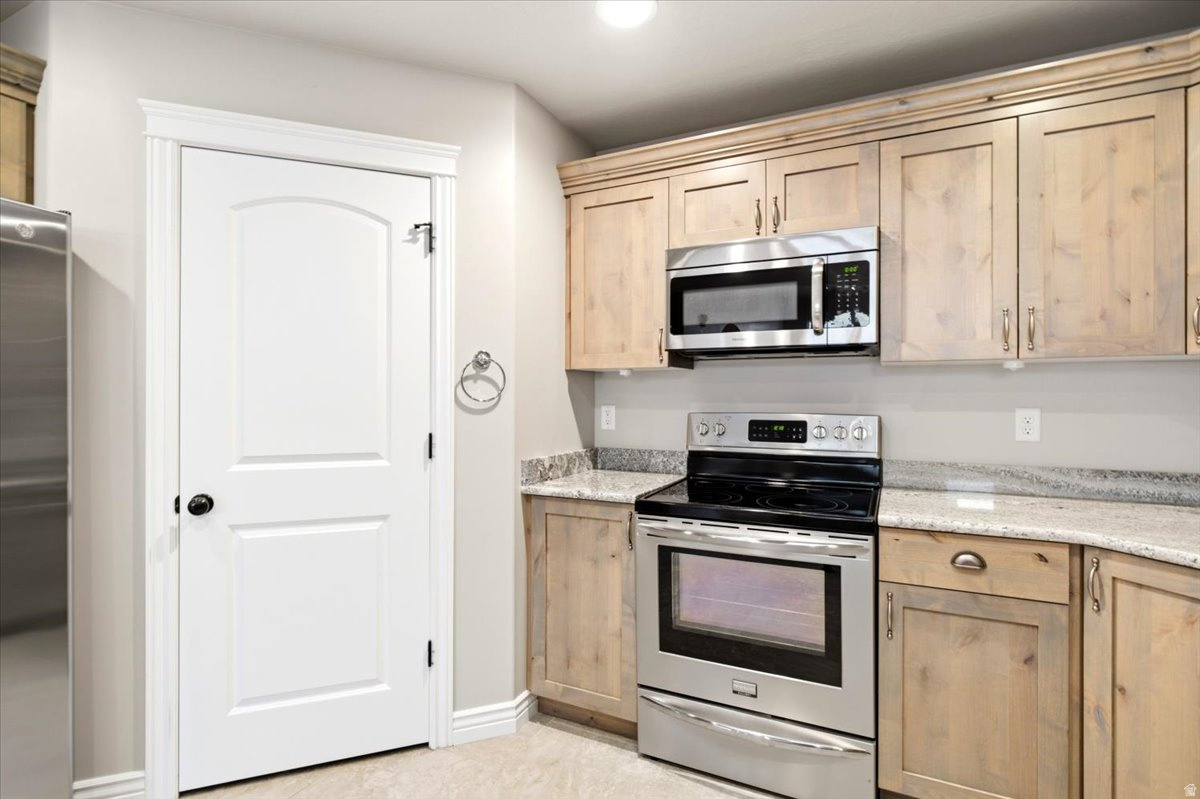 COTTAGES AT VALLEY VIEW - Residential