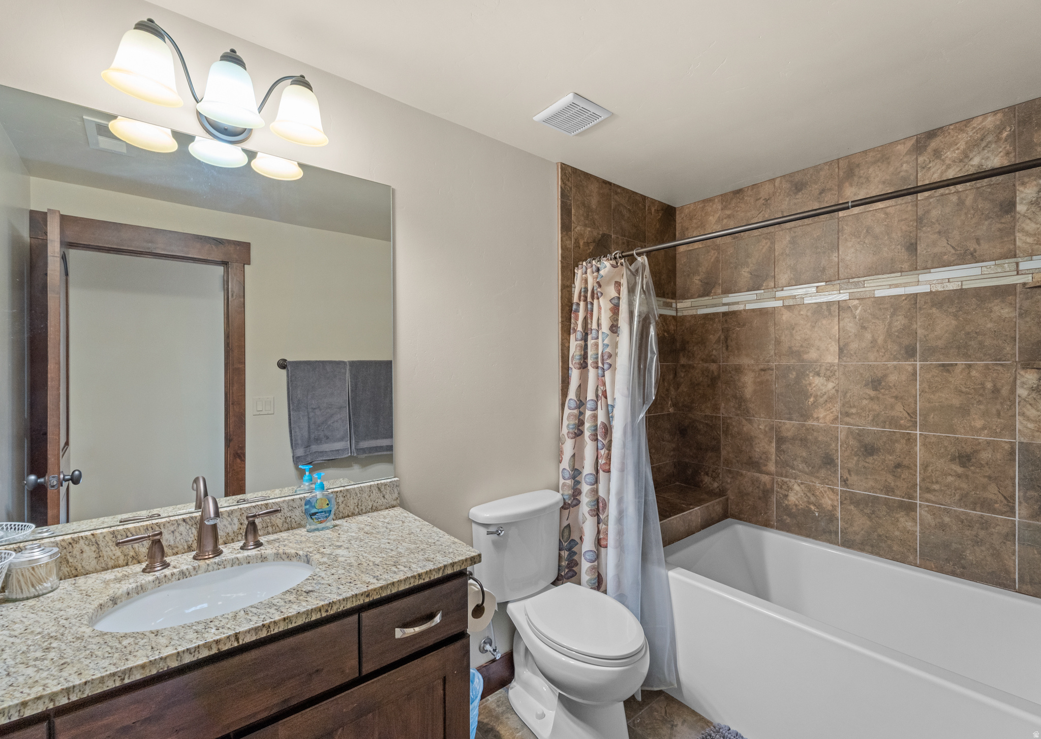 IROQUOIS - Residential