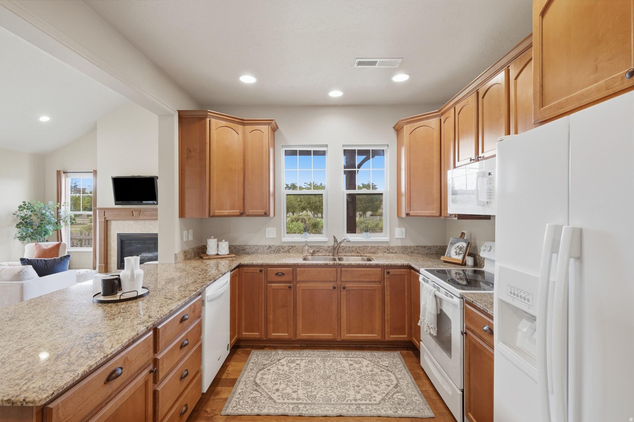DAYBREAK GARDENPK118 - Residential